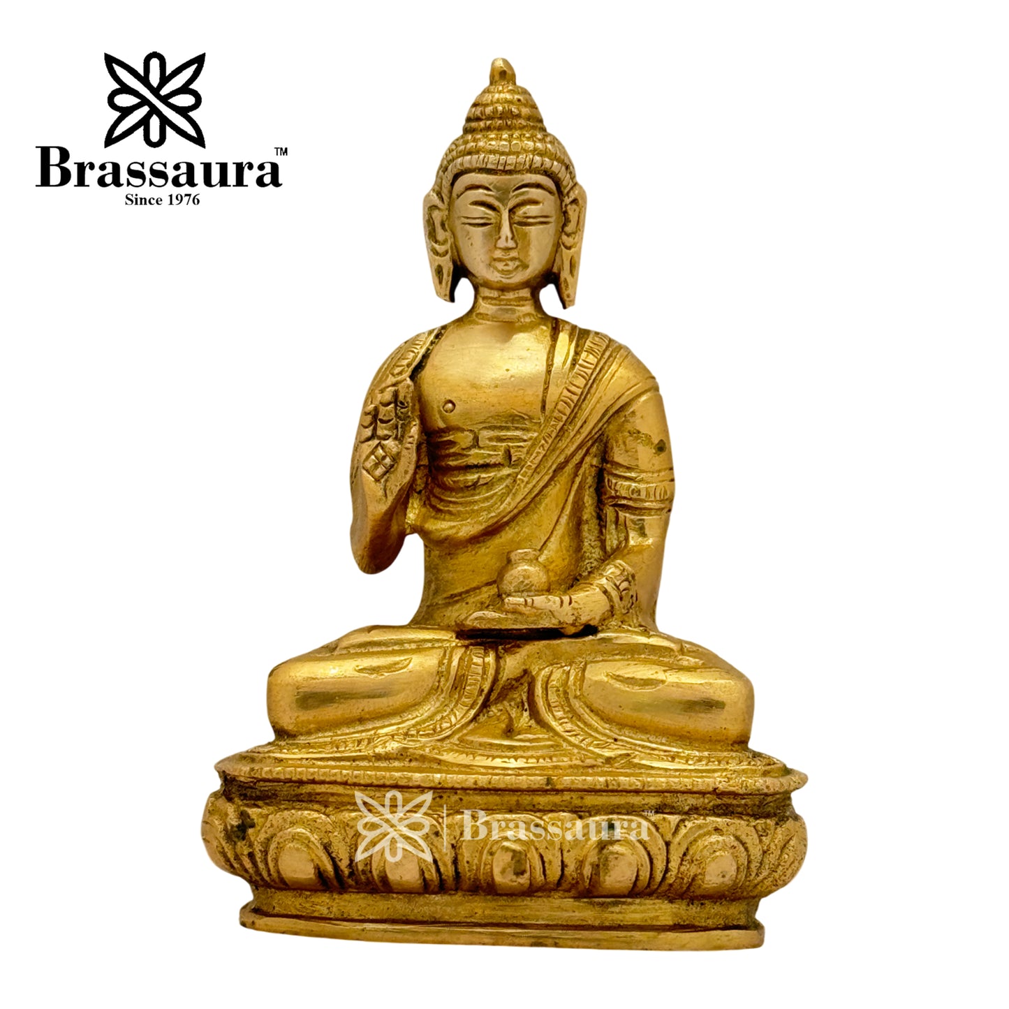 Brass Meditative Buddha Idol for Home and Decor Weight .7 Kg Height 13 cm