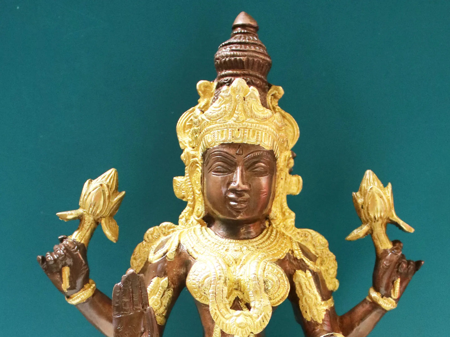 Brassaura® Brass Goddess Lakshmi Statue | Height 14 Inches & Weight 7.70 kg
