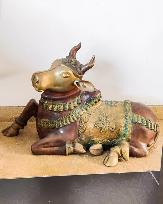 Brassaura™ Antique Brass Large Nandi Sculpture – Height 21.5 Inches & Weight 30 Kgs | Traditional Temple Idol