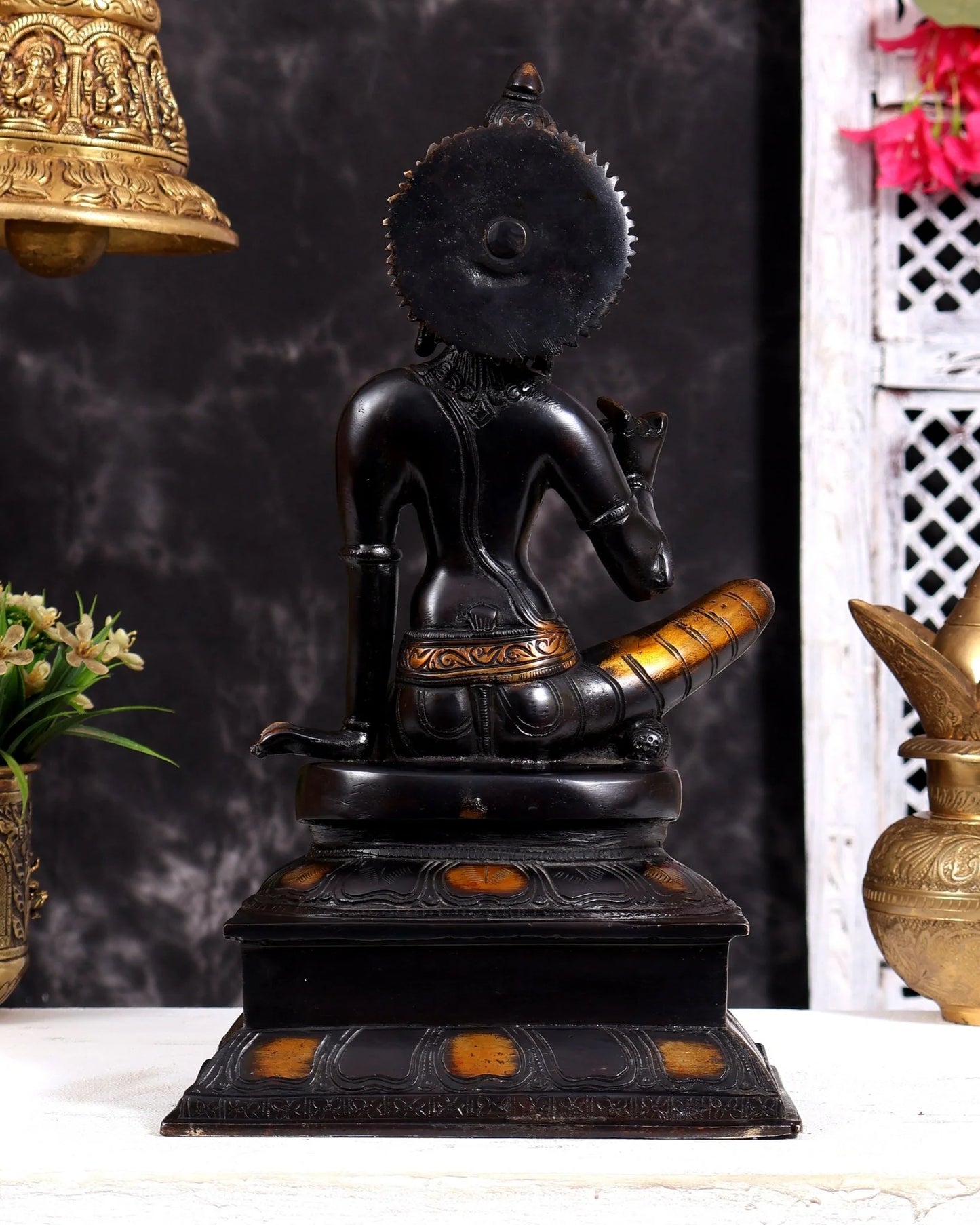 ब्रासोरा® वृंदावन वेणुगोपाल कृष्ण पीतल की प्रतिमा मोर के साथ | एंटीक नीला और सुनहरा रंग | ऊँचाई 20 इंच