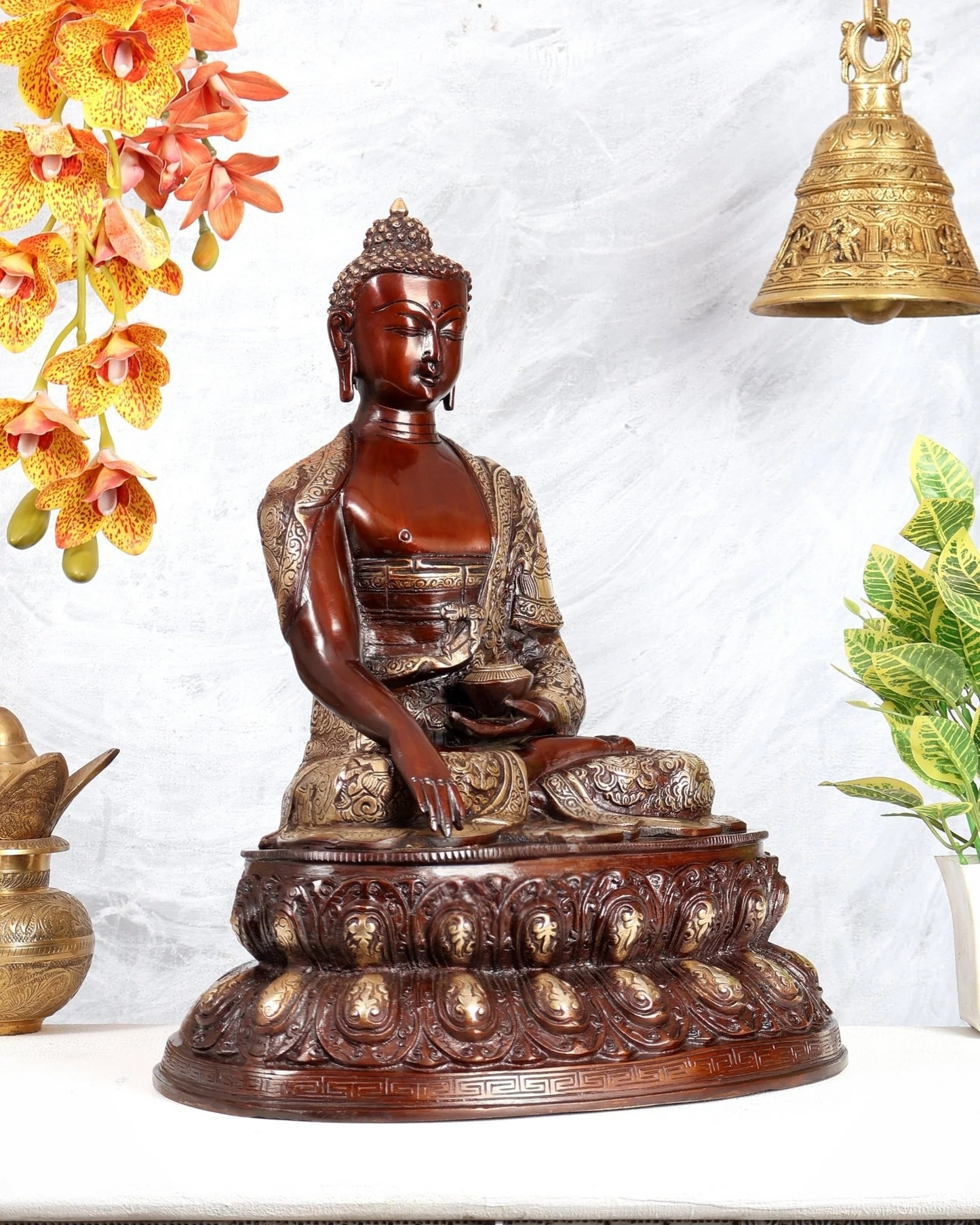 ब्रासोरा® वृंदावन वेणुगोपाल कृष्ण पीतल की प्रतिमा मोर के साथ | एंटीक नीला और सुनहरा रंग | ऊँचाई 20 इंच