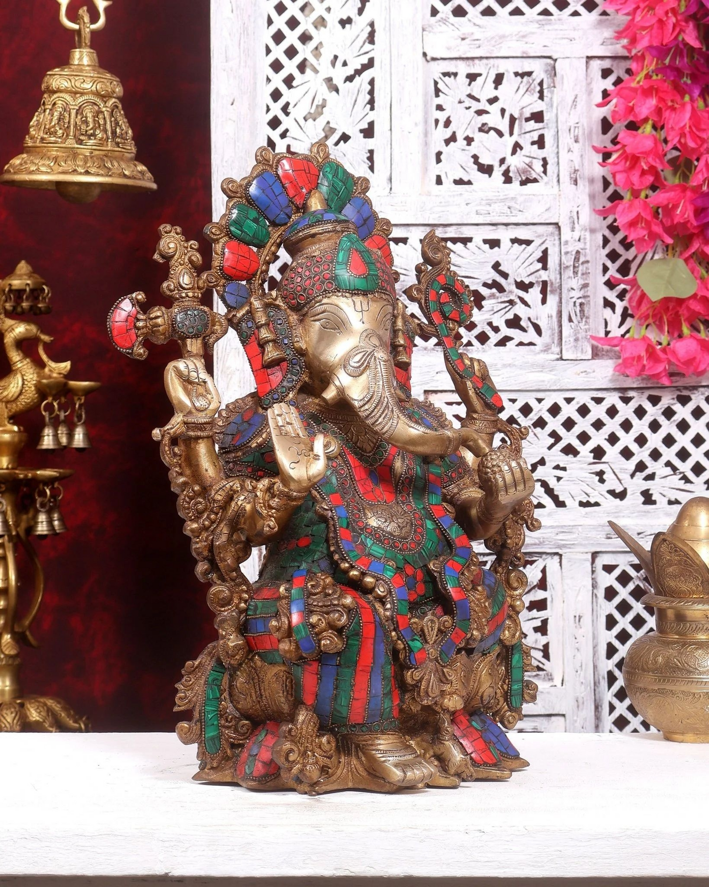 ब्रासोरा® वृंदावन वेणुगोपाल कृष्ण पीतल की प्रतिमा मोर के साथ | एंटीक नीला और सुनहरा रंग | ऊँचाई 20 इंच