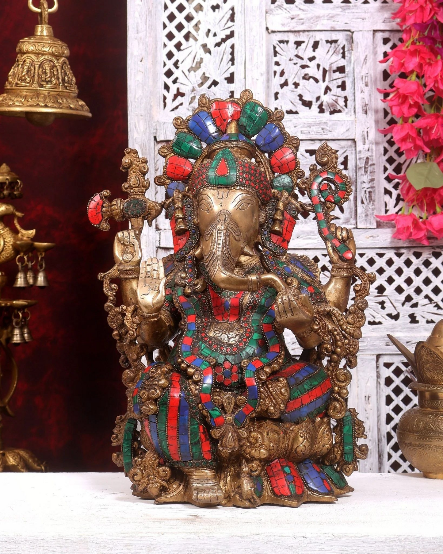 ब्रासोरा® वृंदावन वेणुगोपाल कृष्ण पीतल की प्रतिमा मोर के साथ | एंटीक नीला और सुनहरा रंग | ऊँचाई 20 इंच