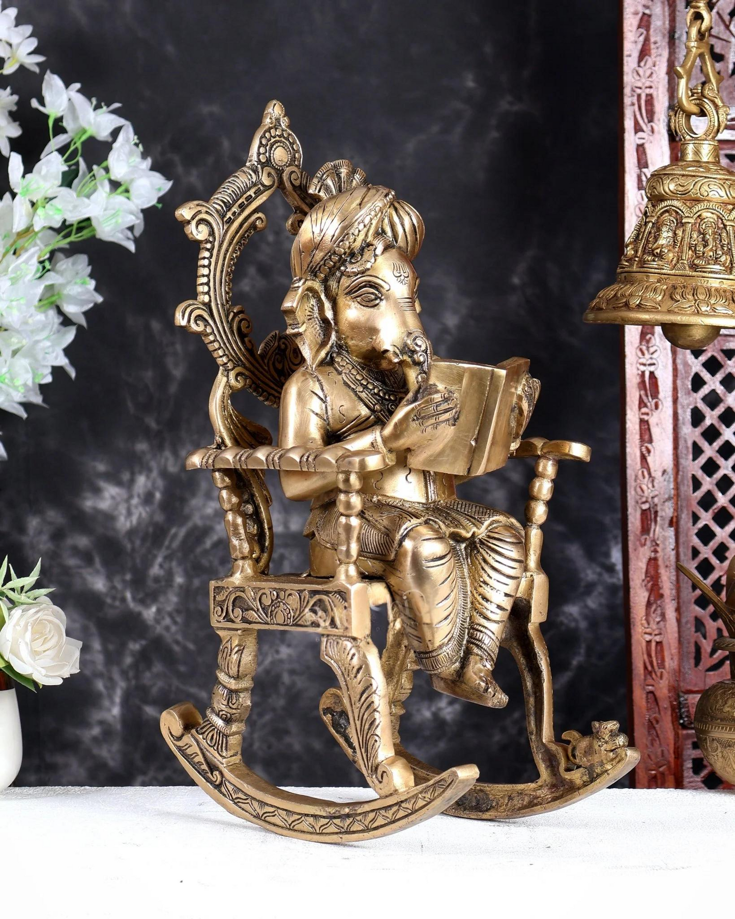 ब्रासोरा® वृंदावन वेणुगोपाल कृष्ण पीतल की प्रतिमा मोर के साथ | एंटीक नीला और सुनहरा रंग | ऊँचाई 20 इंच