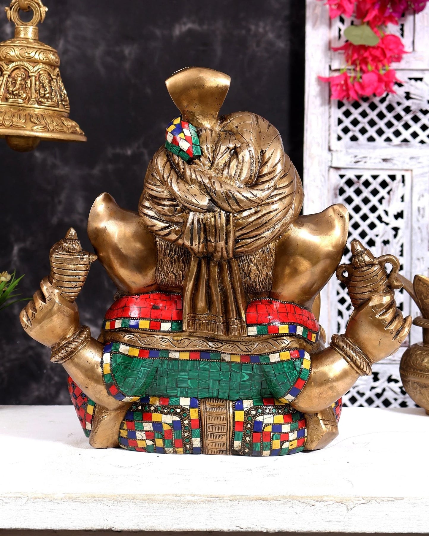 ब्रासोरा® वृंदावन वेणुगोपाल कृष्ण पीतल की प्रतिमा मोर के साथ | एंटीक नीला और सुनहरा रंग | ऊँचाई 20 इंच