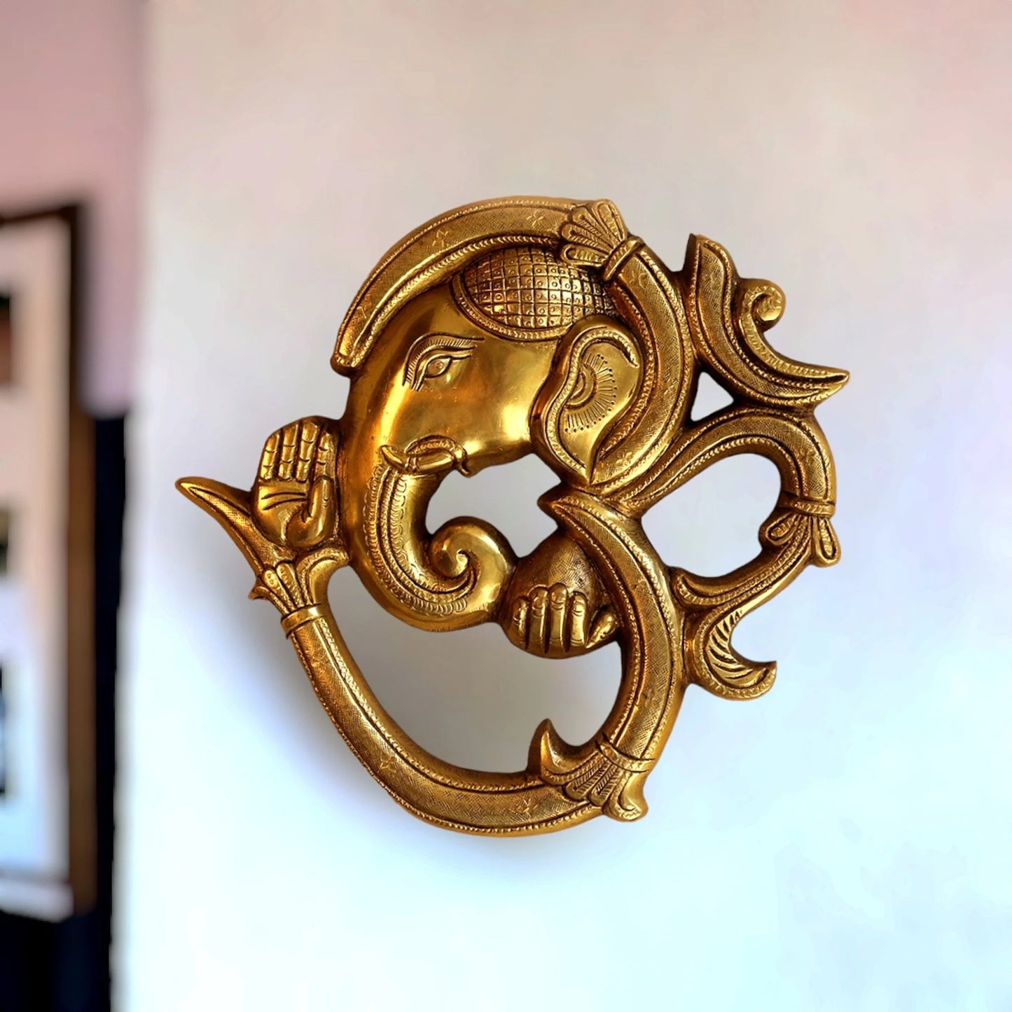 Brassaura™ Brass Lord Ganesha Wall Hanging with Om Design – Height 8.5 Inches & Weight 2 Kgs | Auspicious Home & Pooja Décor