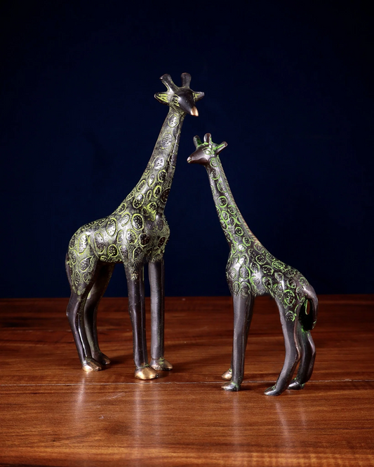 Brassaura™ Brass Giraffe Pair – Height 9 & 7 Inches | Weight 1.2 Kgs | Decorative Accent Showpiece
