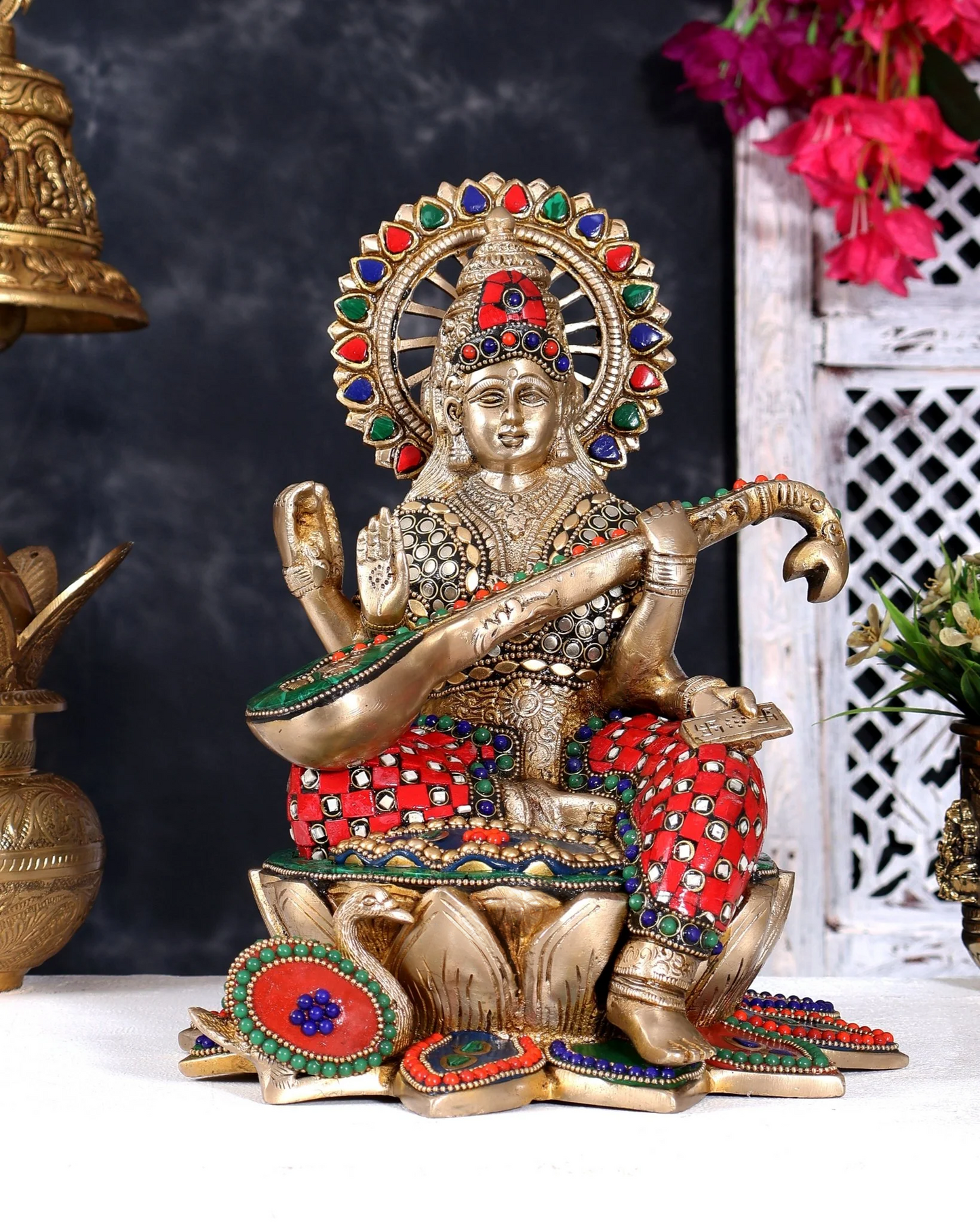 ब्रासोरा® वृंदावन वेणुगोपाल कृष्ण पीतल की प्रतिमा मोर के साथ | एंटीक नीला और सुनहरा रंग | ऊँचाई 20 इंच