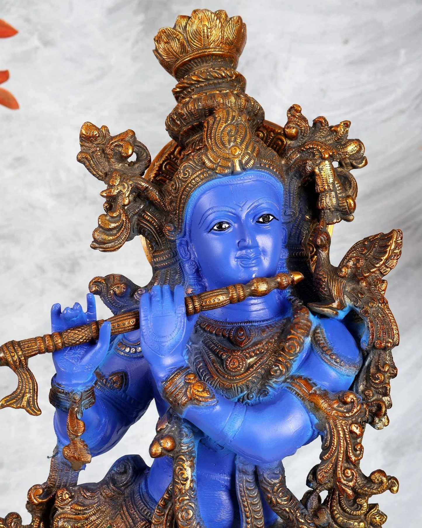 ब्रासोरा® वृंदावन वेणुगोपाल कृष्ण पीतल की प्रतिमा मोर के साथ | एंटीक नीला और सुनहरा रंग | ऊँचाई 20 इंच