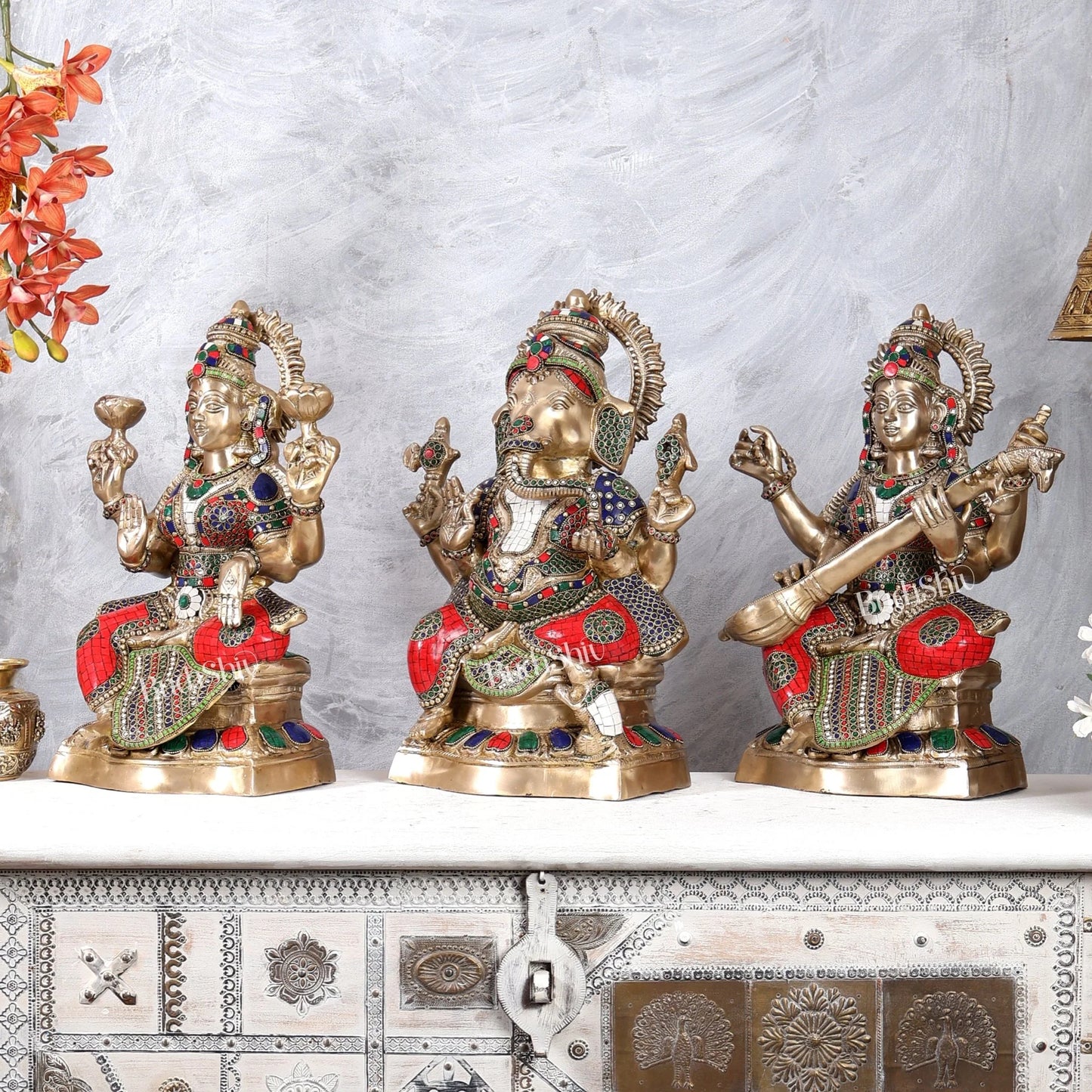 ब्रासोरा® वृंदावन वेणुगोपाल कृष्ण पीतल की प्रतिमा मोर के साथ | एंटीक नीला और सुनहरा रंग | ऊँचाई 20 इंच