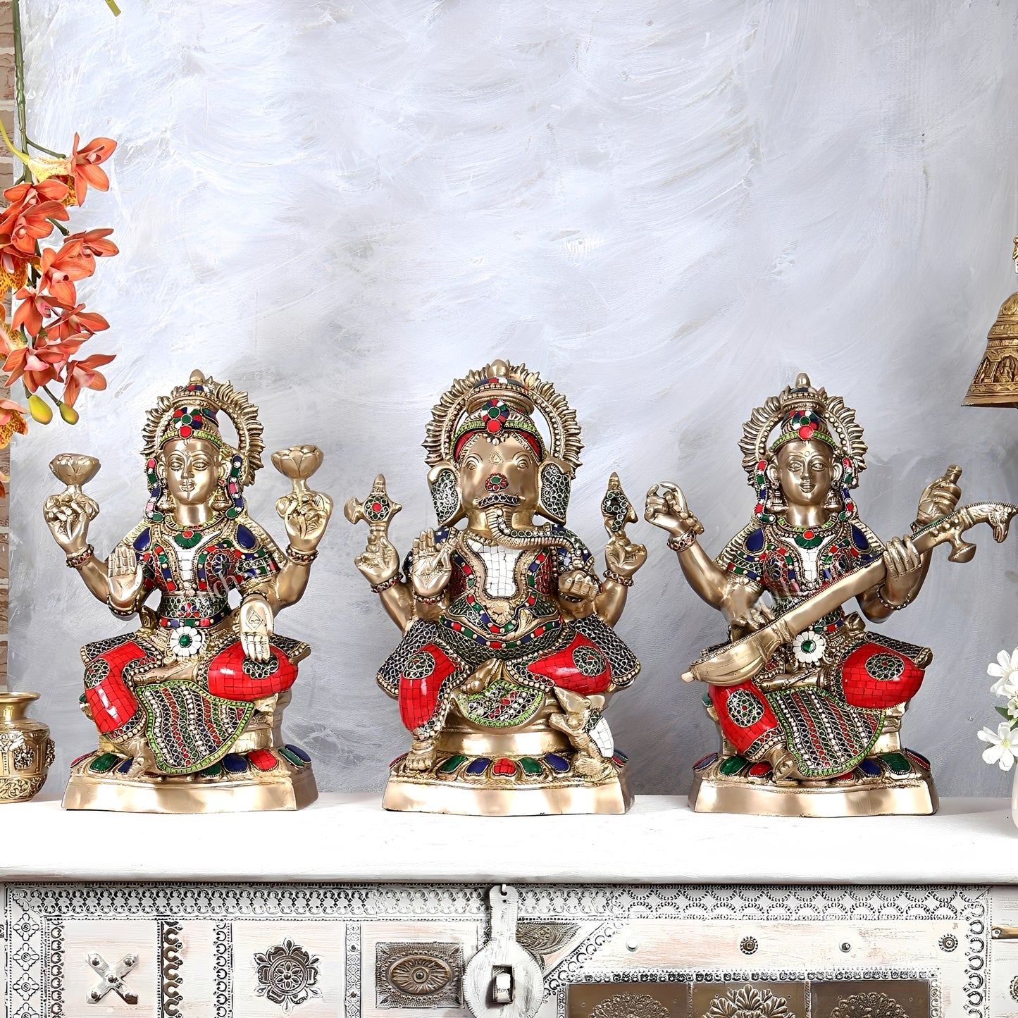 ब्रासोरा® वृंदावन वेणुगोपाल कृष्ण पीतल की प्रतिमा मोर के साथ | एंटीक नीला और सुनहरा रंग | ऊँचाई 20 इंच