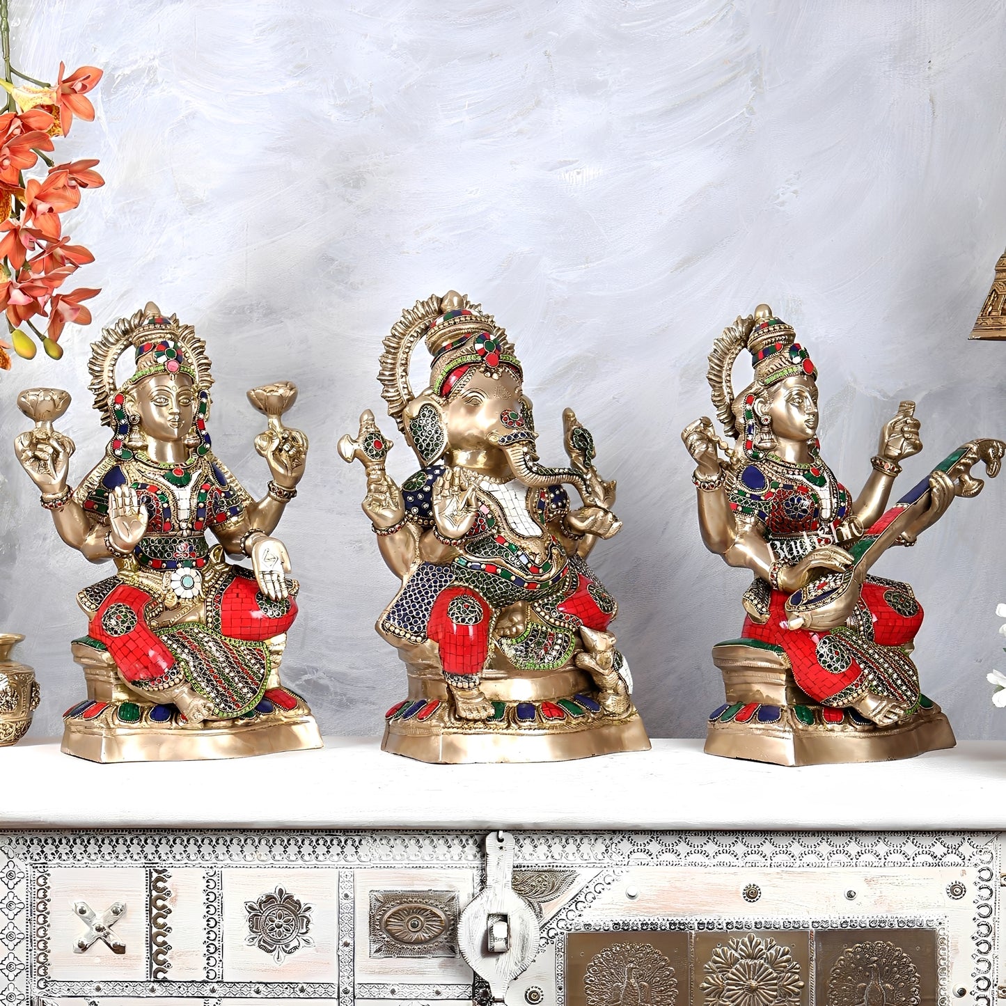 ब्रासोरा® वृंदावन वेणुगोपाल कृष्ण पीतल की प्रतिमा मोर के साथ | एंटीक नीला और सुनहरा रंग | ऊँचाई 20 इंच