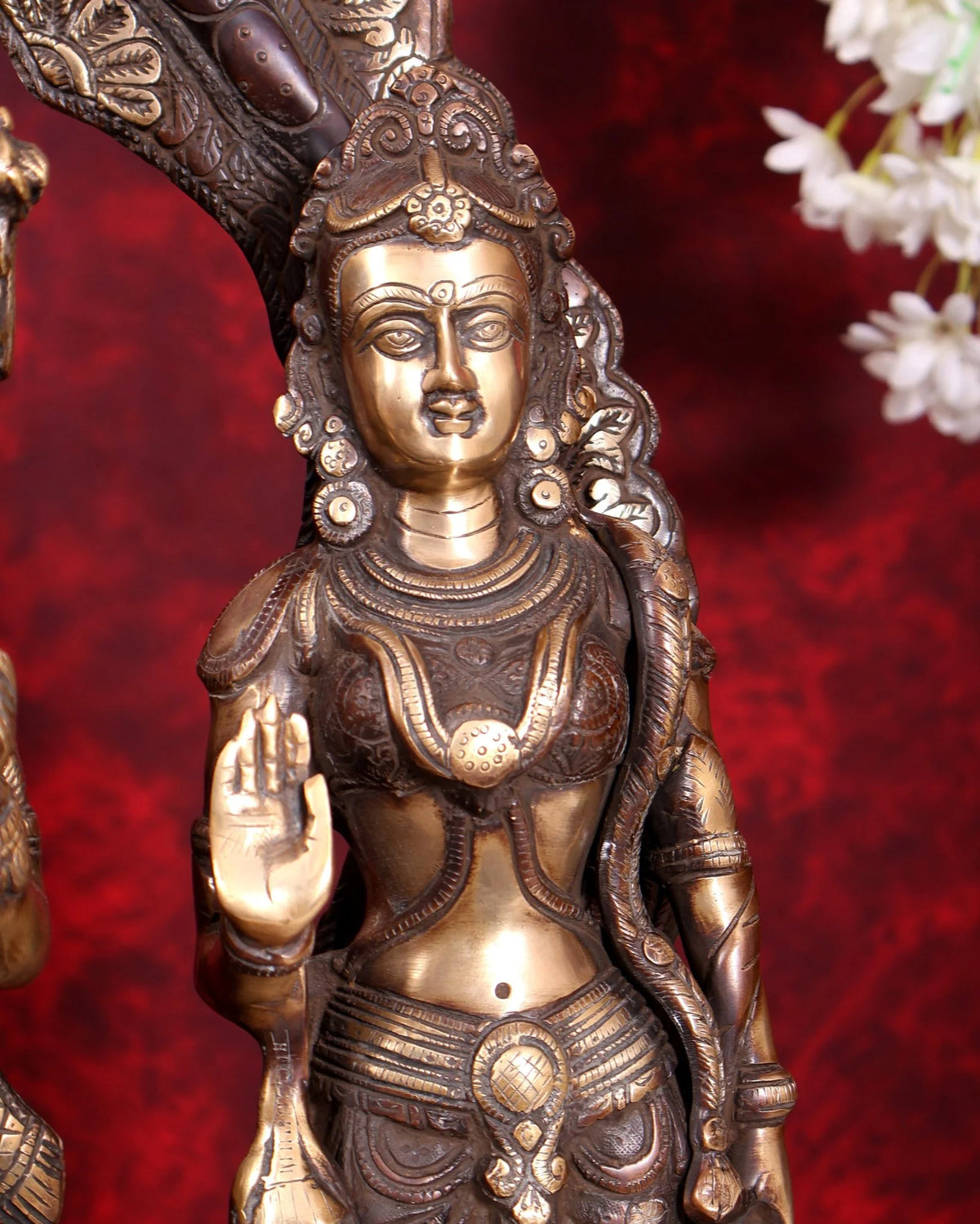 ब्रासोरा® वृंदावन वेणुगोपाल कृष्ण पीतल की प्रतिमा मोर के साथ | एंटीक नीला और सुनहरा रंग | ऊँचाई 20 इंच