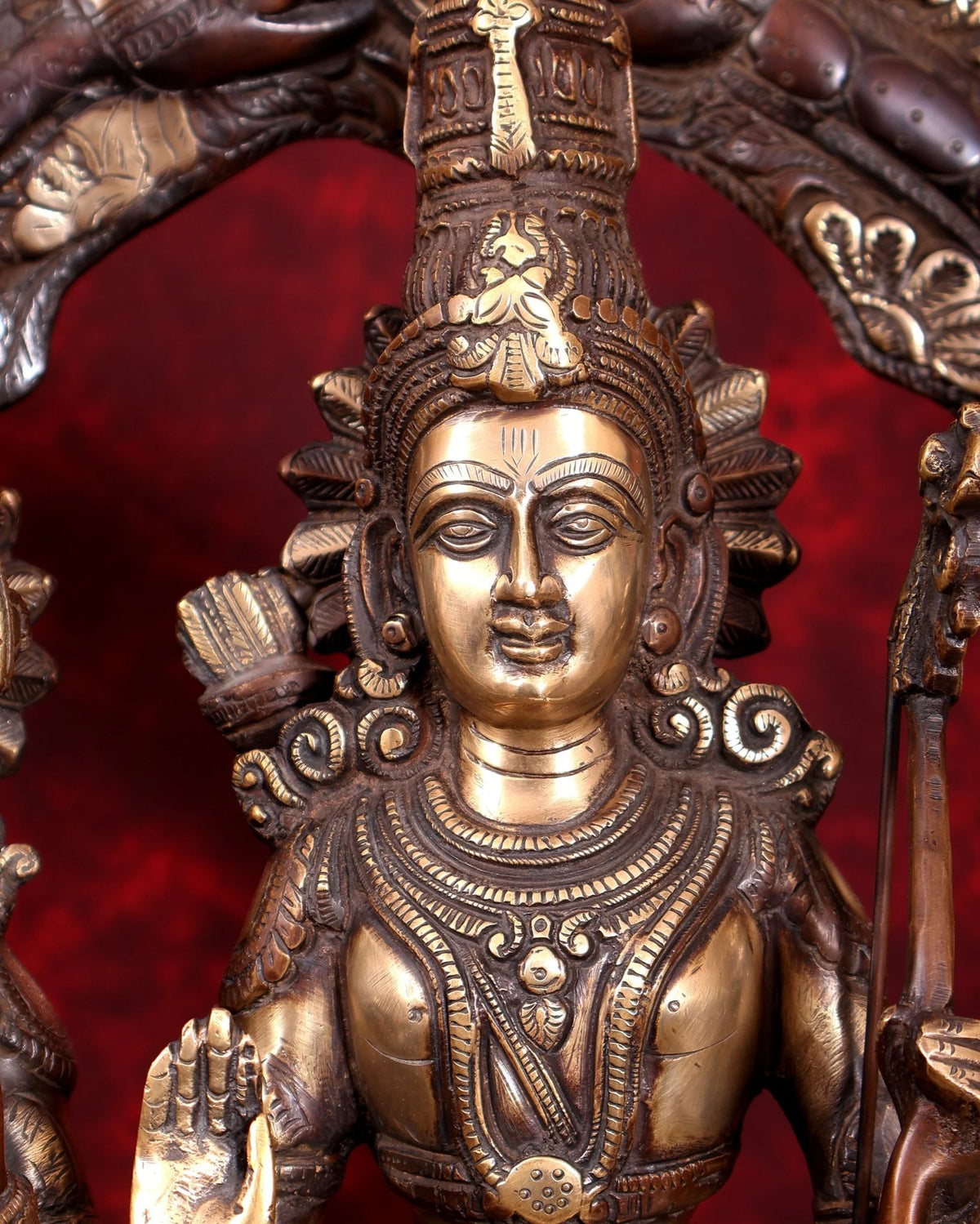 ब्रासोरा® वृंदावन वेणुगोपाल कृष्ण पीतल की प्रतिमा मोर के साथ | एंटीक नीला और सुनहरा रंग | ऊँचाई 20 इंच