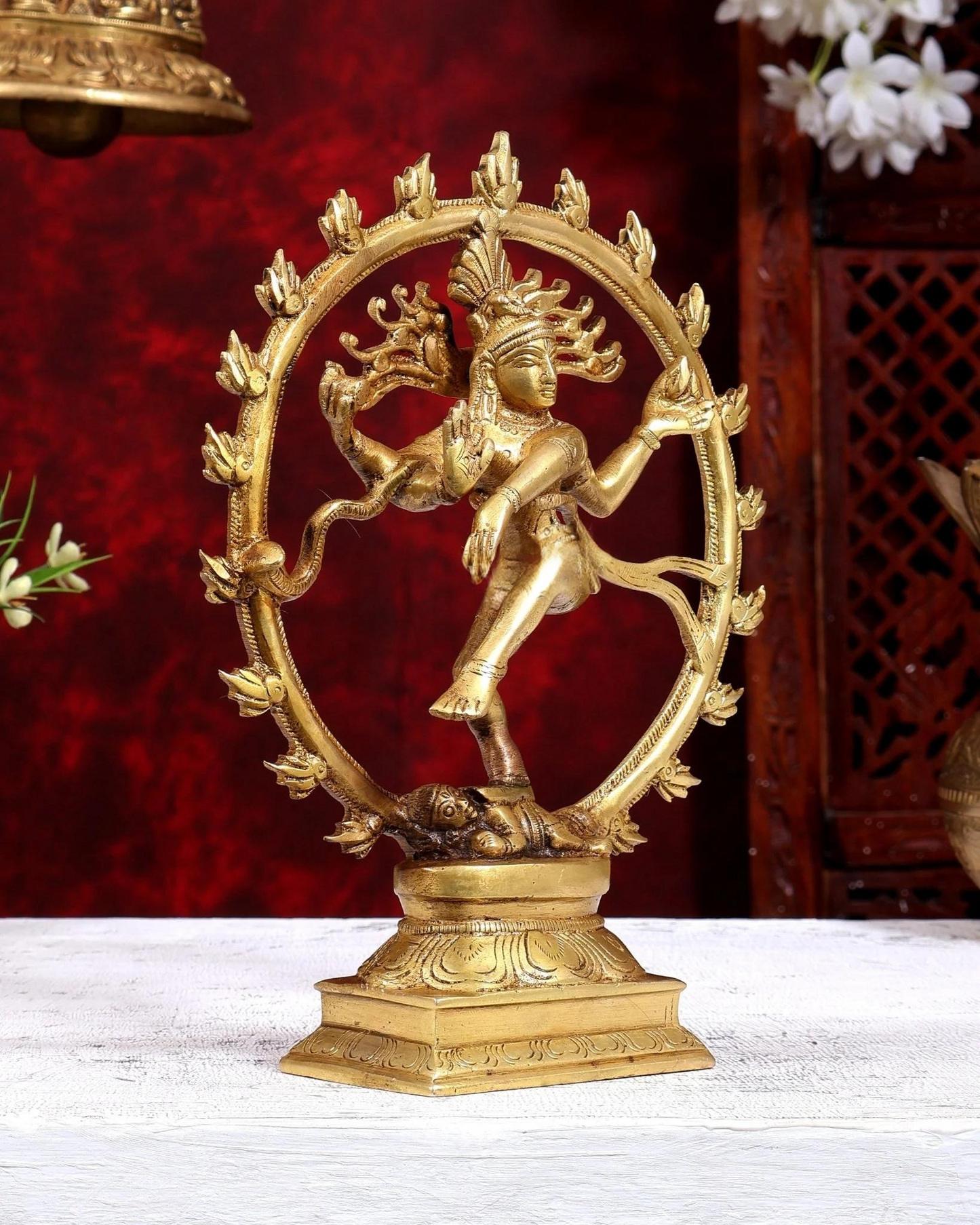 Brassaura® Nataraja Dancing Shiva Idol with Gold Tone Finish | Pure Superfine Brass Handcrafted Murti | Brass Statue for Home Temple, Pooja Room | Height 9.2 Inches | Weight 1.3 Kgs