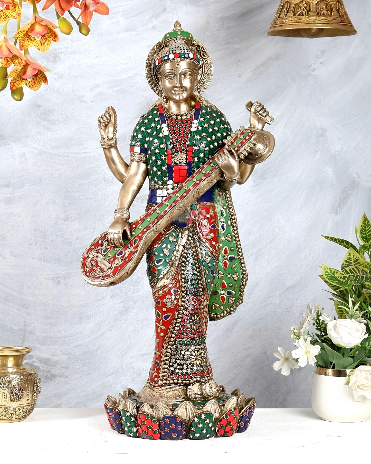 ब्रासोरा® वृंदावन वेणुगोपाल कृष्ण पीतल की प्रतिमा मोर के साथ | एंटीक नीला और सुनहरा रंग | ऊँचाई 20 इंच