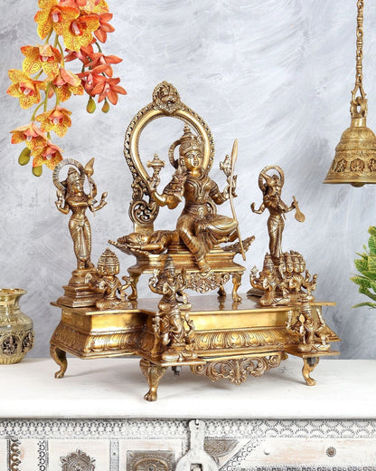 ब्रासोरा® वृंदावन वेणुगोपाल कृष्ण पीतल की प्रतिमा मोर के साथ | एंटीक नीला और सुनहरा रंग | ऊँचाई 20 इंच