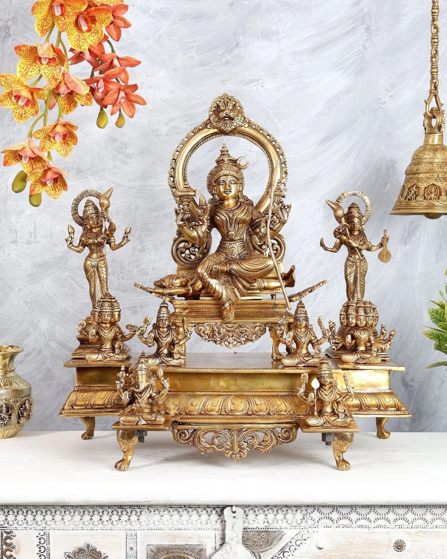 ब्रासोरा® वृंदावन वेणुगोपाल कृष्ण पीतल की प्रतिमा मोर के साथ | एंटीक नीला और सुनहरा रंग | ऊँचाई 20 इंच