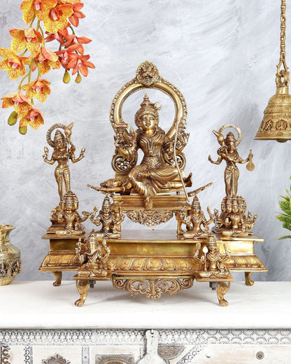 ब्रासोरा® वृंदावन वेणुगोपाल कृष्ण पीतल की प्रतिमा मोर के साथ | एंटीक नीला और सुनहरा रंग | ऊँचाई 20 इंच