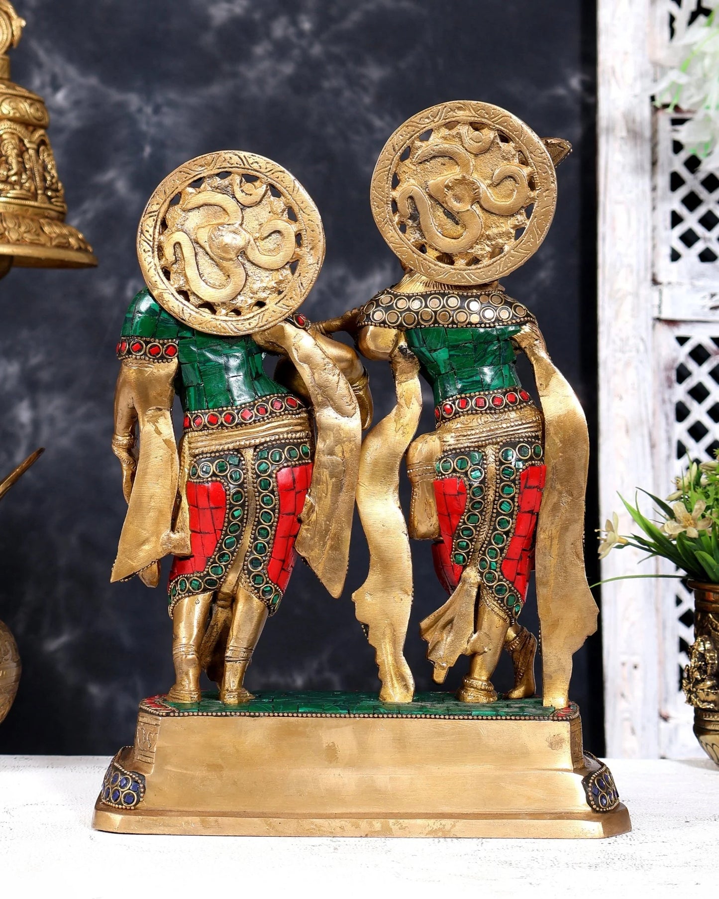 ब्रासोरा® वृंदावन वेणुगोपाल कृष्ण पीतल की प्रतिमा मोर के साथ | एंटीक नीला और सुनहरा रंग | ऊँचाई 20 इंच