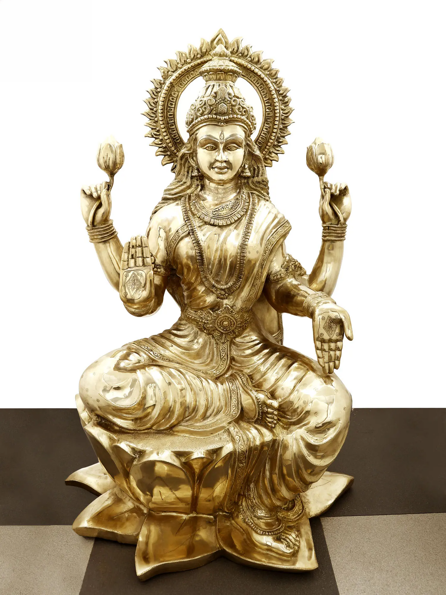 ब्रासुर® कमल पर विराजमान देवी लक्ष्मी | पीतल की मूर्ति | ऊंचाई 51.97 इंच और वज़न 131.60 किलोग्राम