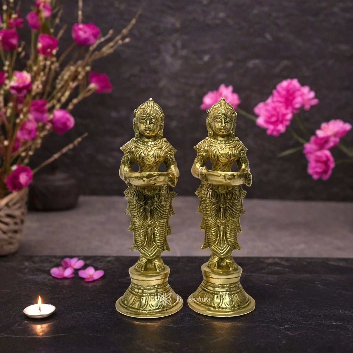 Brassaura™ Brass Deep Laxmi Pair Holding Oil Diya – Height 10 Inches & Weight 3 Kgs | Home & Puja Décor