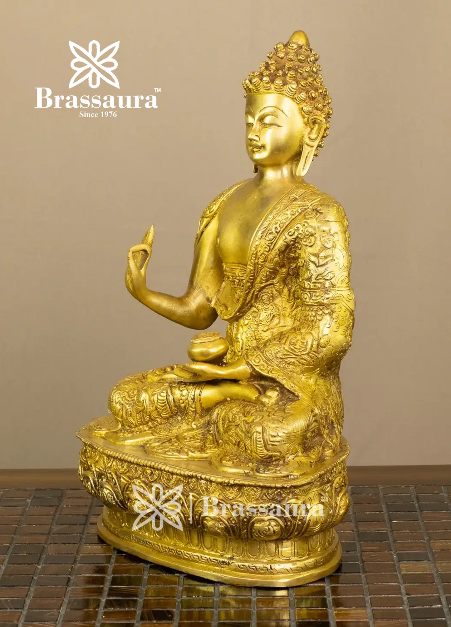 Brass Buddha For Home And Décor Weight 4.6 kg Height 12.5 Inch