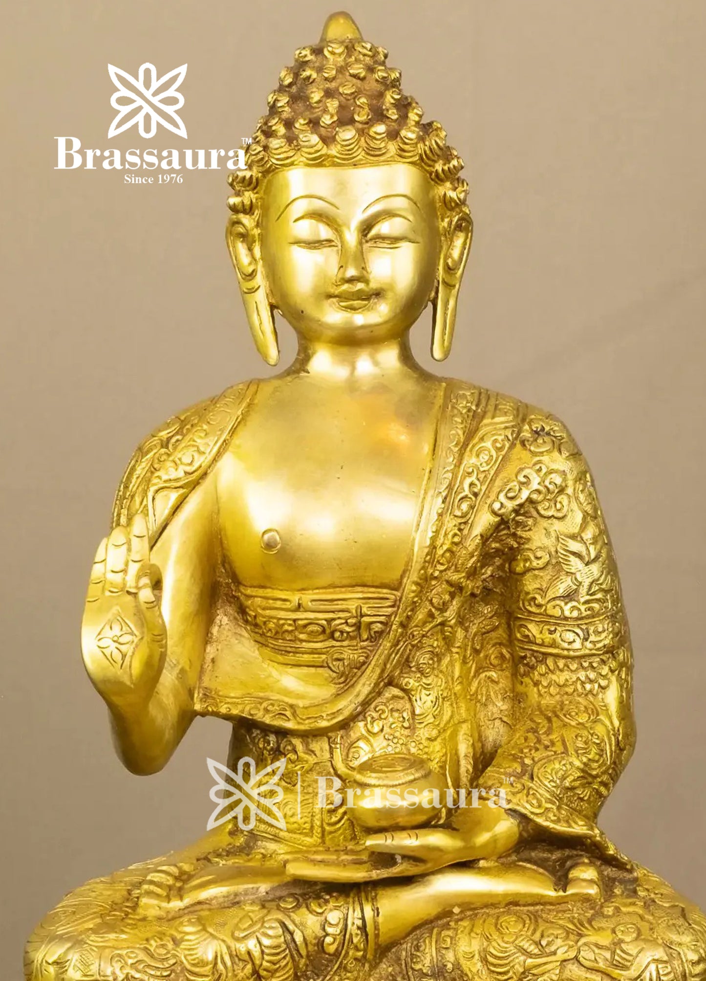 Brass Buddha For Home And Décor Weight 4.6 kg Height 12.5 Inch