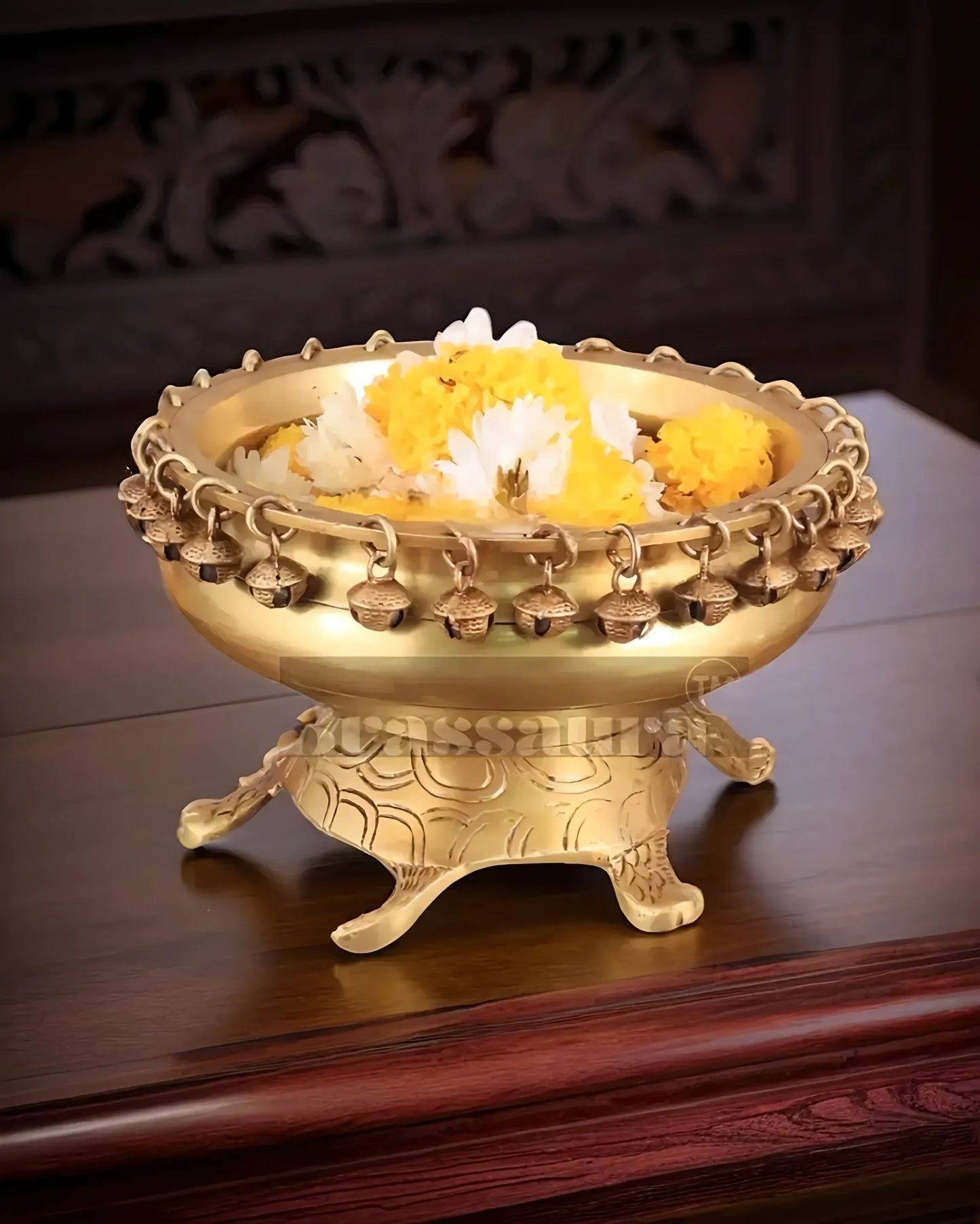 Brassaura™ Small Brass Urli Bowl on Tortoise Base – 2.5 kgs, 5 Inches Height – Vastu & Feng Shui Decor in Matte Gold Finish