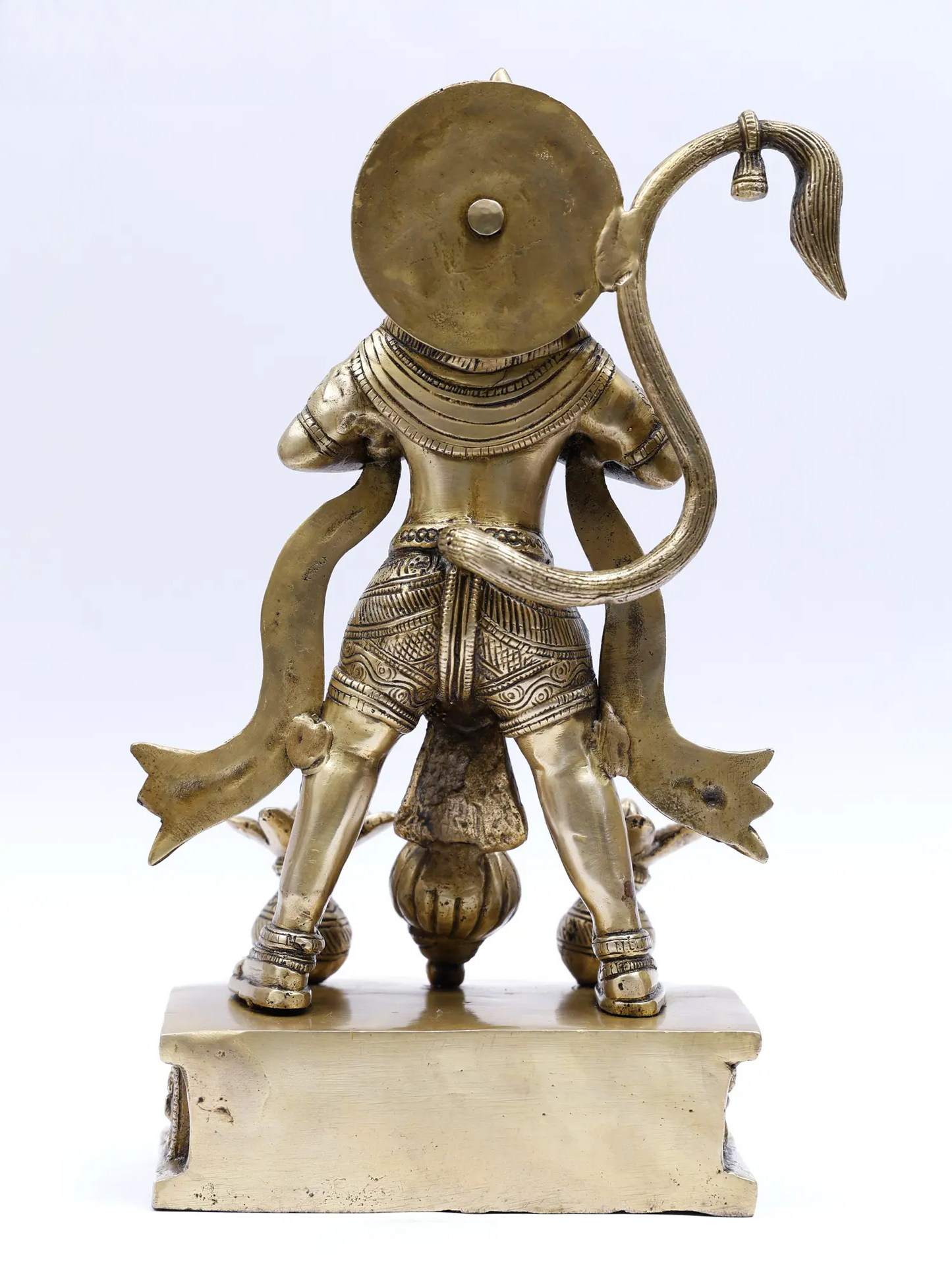 Brassaura® पंचमुखी हनुमान गदा और पूर्णघट के साथ खड़े हुए | ऊँचाई 12.2 इंच और वज़न 4.05 किलोग्राम