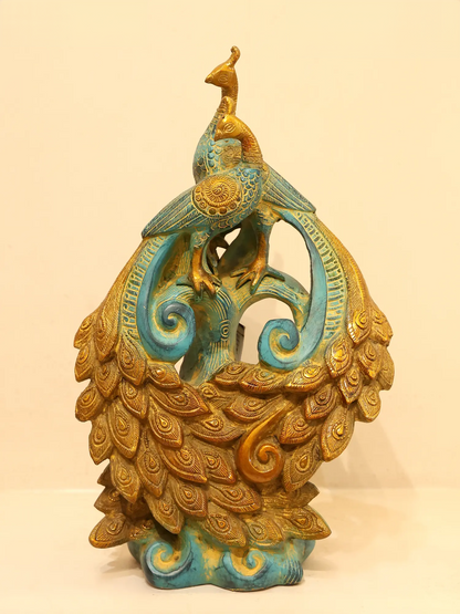 ब्रैसौरा® नीला और सुनहरा मोर सजावटी मूर्ति | पीतल कला मूर्तिकला | ऊंचाई 12 इंच और वज़न 3.65 किलोग्राम