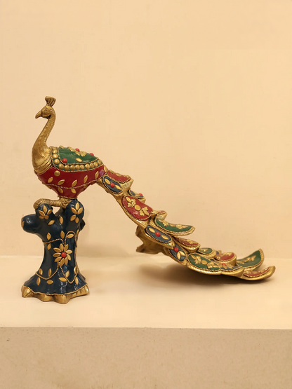 ब्रासोरा® सजावटी मोर पेड़ के तने पर | जड़ाई के काम के साथ शुद्ध पीतल | ऊंचाई 8.3 इंच और चौड़ाई 11.4 इंच