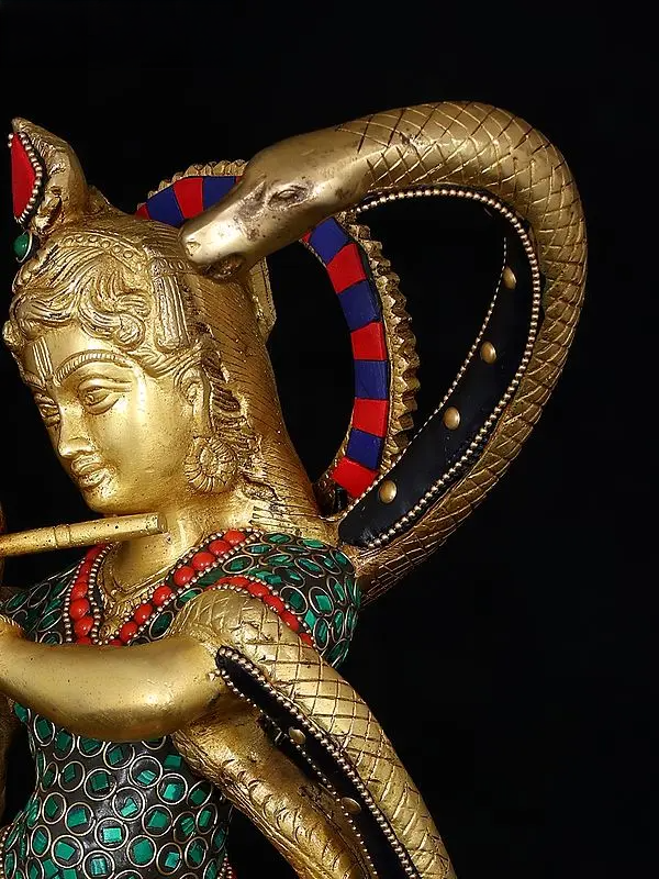 ब्रैसॉरा® पीतल की कृष्ण प्रतिमा, जड़ाई के काम के साथ | ऊंचाई 39.5 सेमी और वज़न 5.43 किग्रा