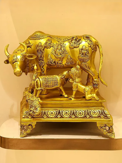Brassaura® ब्रास कामधेनु गाय बछड़े और भक्ति नक्काशी के साथ | ऊँचाई 33 सेमी और वज़न 16.26 किग्रा
