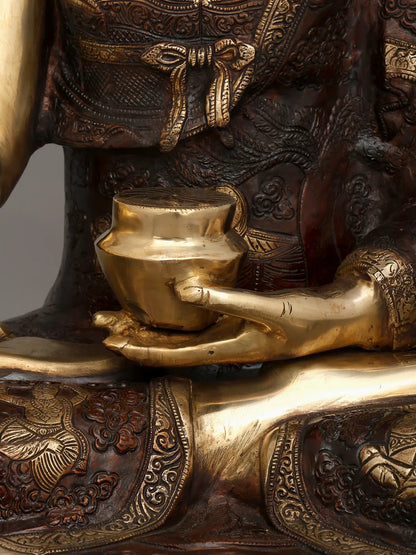 ब्रासुर्रा® कमल के साथ बैठे बुद्ध | पीतल की मूर्ति | ऊँचाई 33 इंच और वज़न 48.85 किलोग्राम