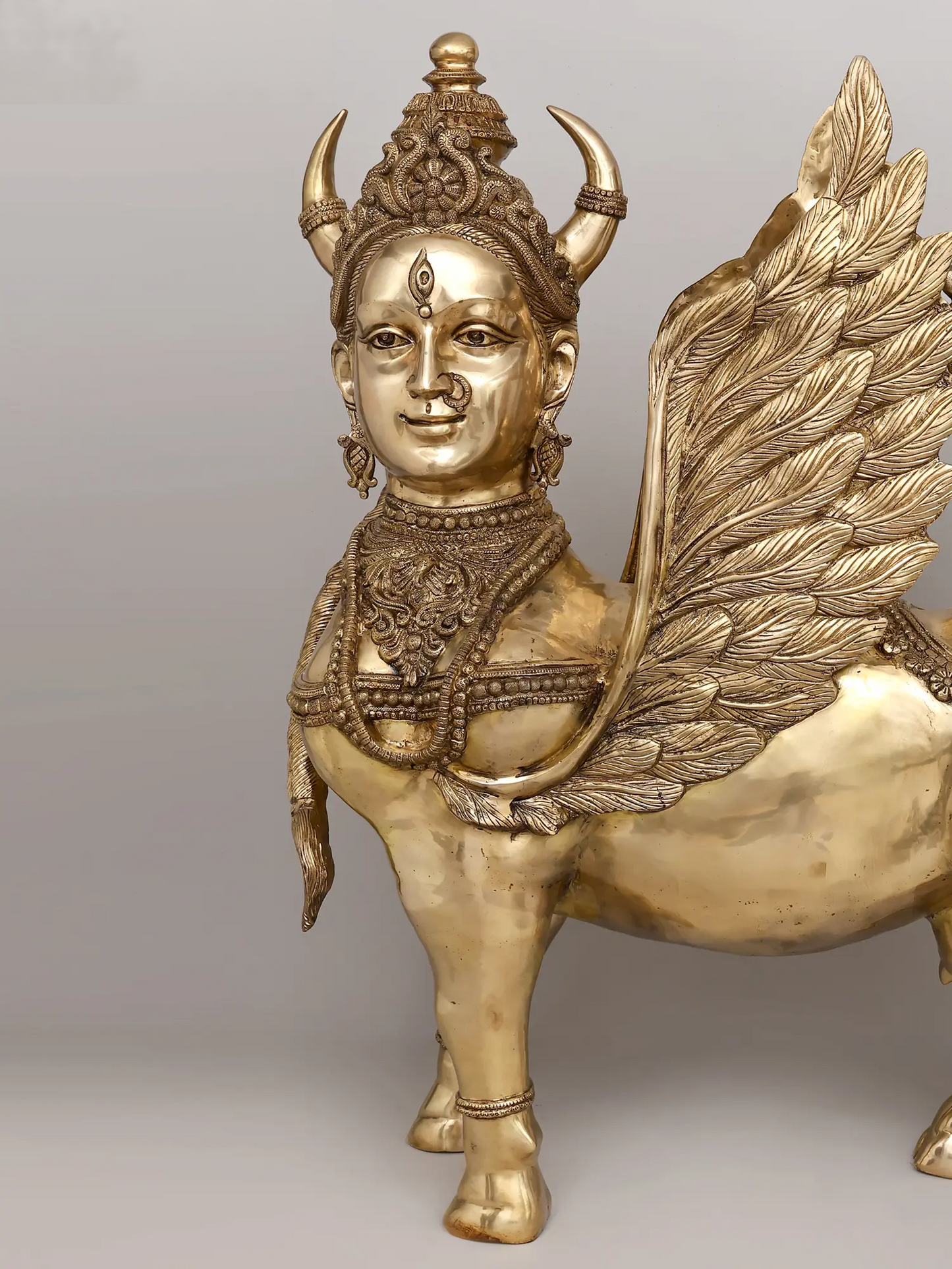 Brassaura™ दिव्य कामधेनु | पीतल में पवित्र मनोकामना पूर्ण करने वाली गाय | ऊंचाई 46 इंच और वजन 140 किलोग्राम