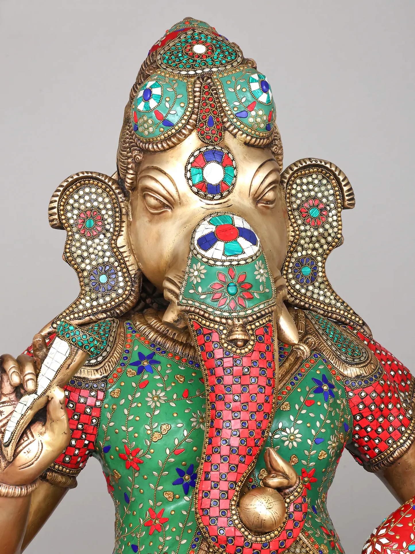Brassaura® भगवान गणेश और देवी लक्ष्मी पीतल की जड़ाऊ काम वाली मूर्ति | ऊंचाई 65 इंच और वजन 161.21 किलोग्राम