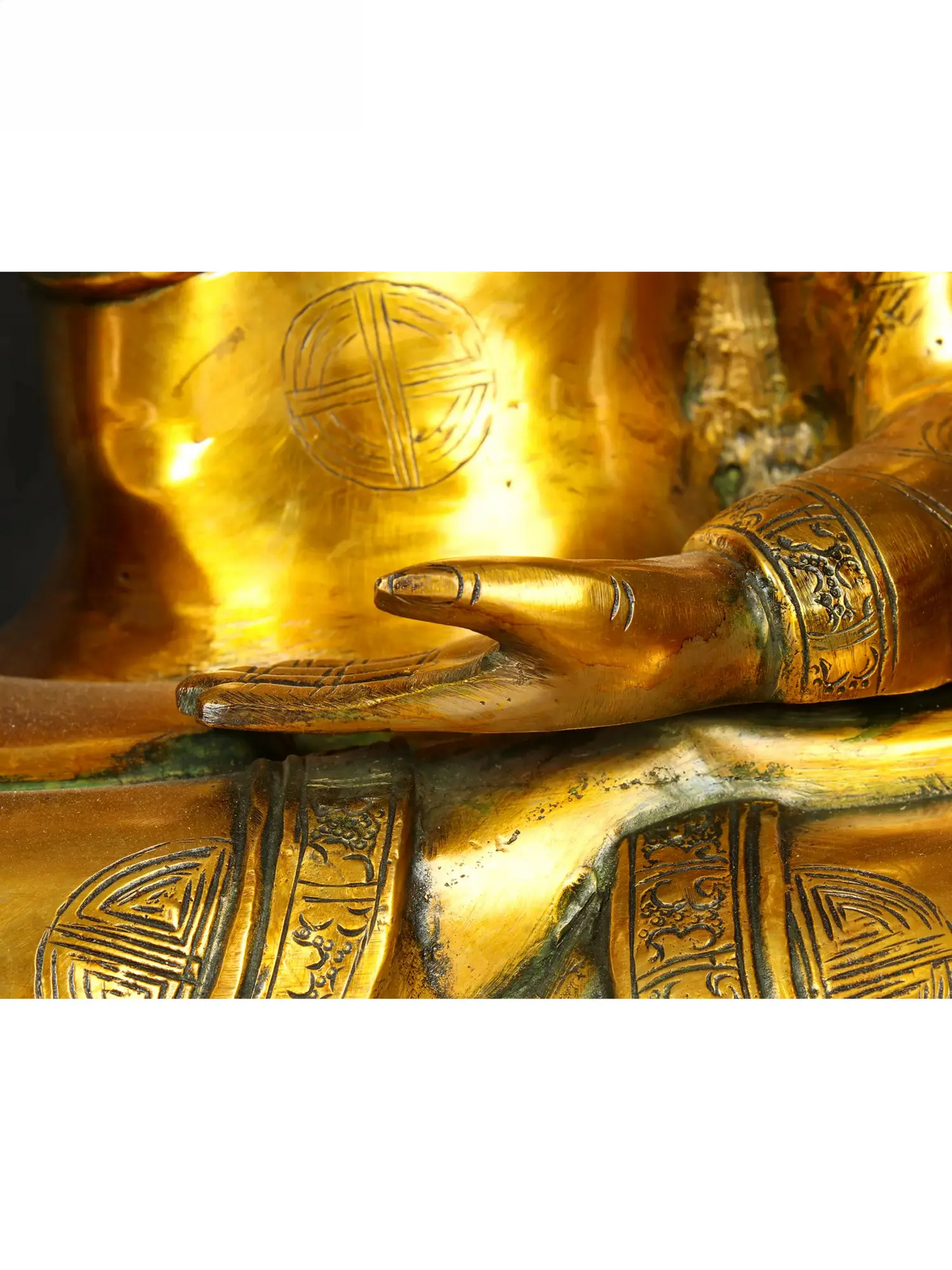 ब्रासौरा® ब्रास आसीन बुद्ध प्रतिमा | सुनहरा फिनिश | ऊंचाई 22.6 इंच और वजन 17.60 किलोग्राम