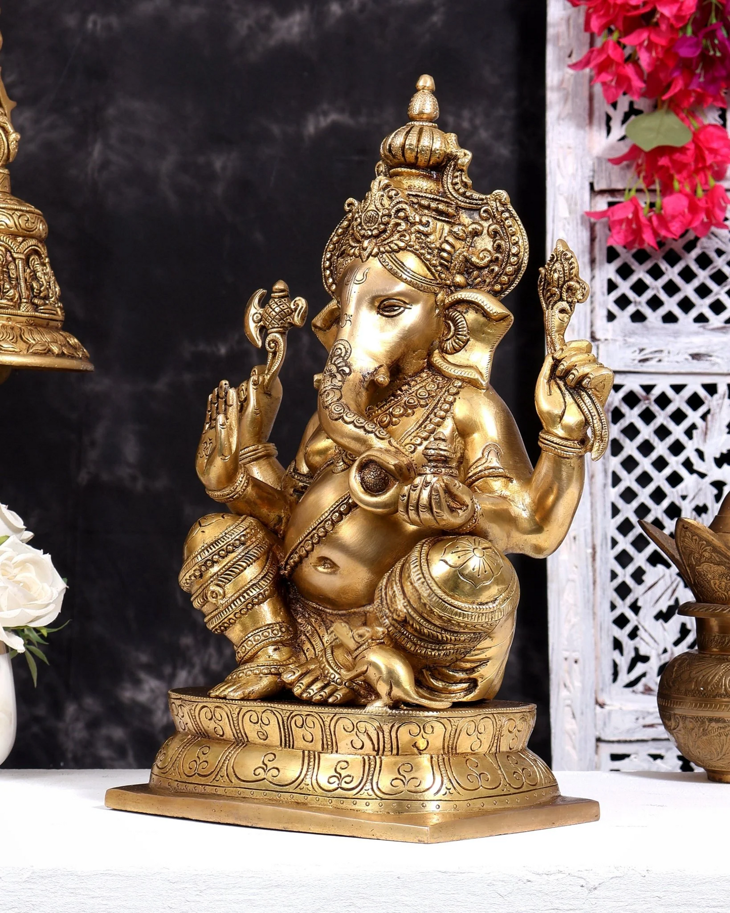 ब्रासोरा® वृंदावन वेणुगोपाल कृष्ण पीतल की प्रतिमा मोर के साथ | एंटीक नीला और सुनहरा रंग | ऊँचाई 20 इंच