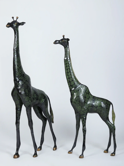 Brassaura® सजावटी पीतल जिराफ़ जोड़ी | शुद्ध पीतल | ऊंचाई 46.5 इंच और वज़न 28.75 किलोग्राम