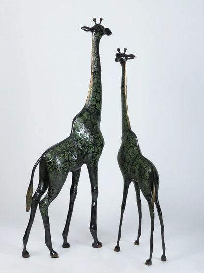 Brassaura® सजावटी पीतल जिराफ़ जोड़ी | शुद्ध पीतल | ऊंचाई 46.5 इंच और वज़न 28.75 किलोग्राम
