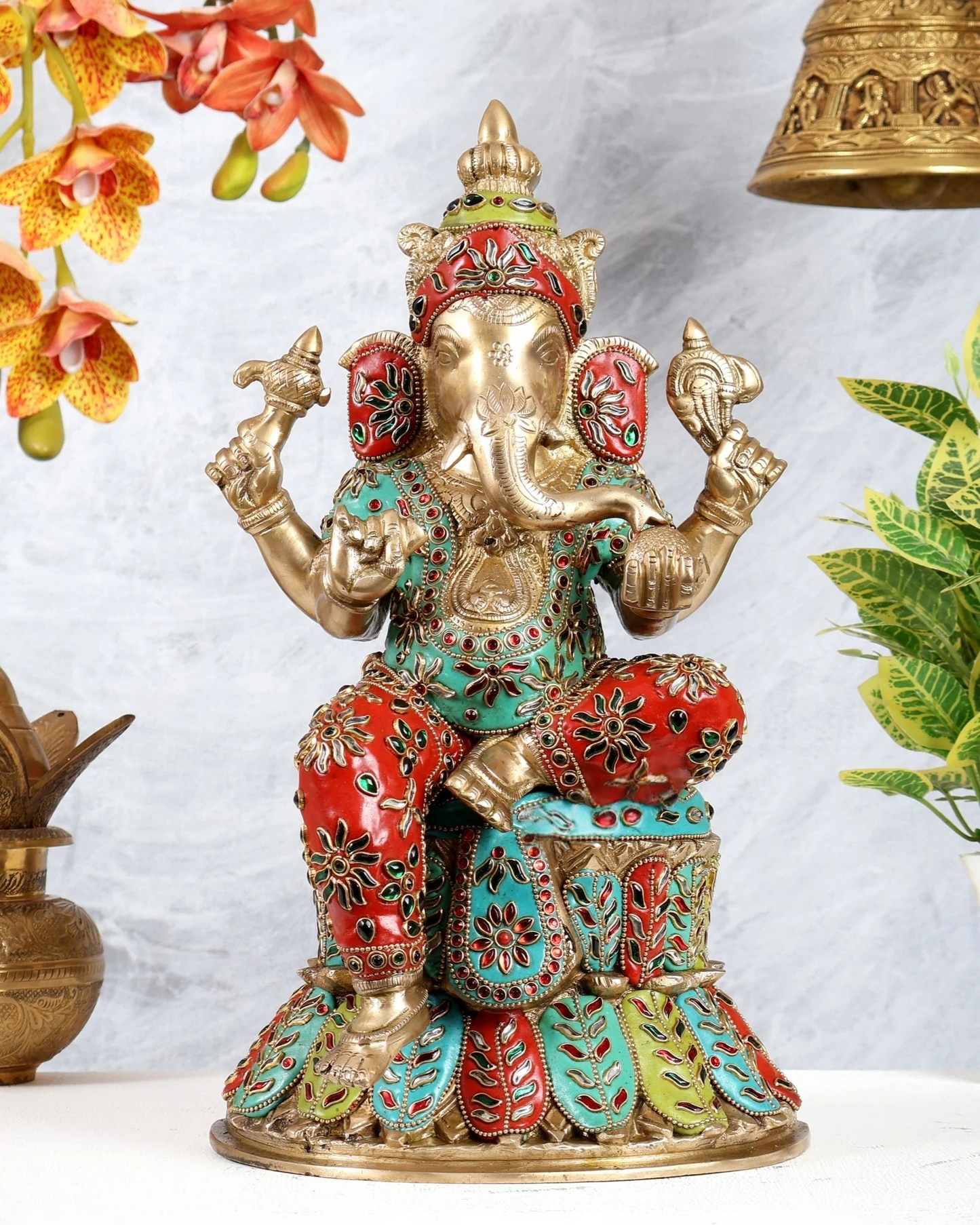 ब्रासोरा® वृंदावन वेणुगोपाल कृष्ण पीतल की प्रतिमा मोर के साथ | एंटीक नीला और सुनहरा रंग | ऊँचाई 20 इंच