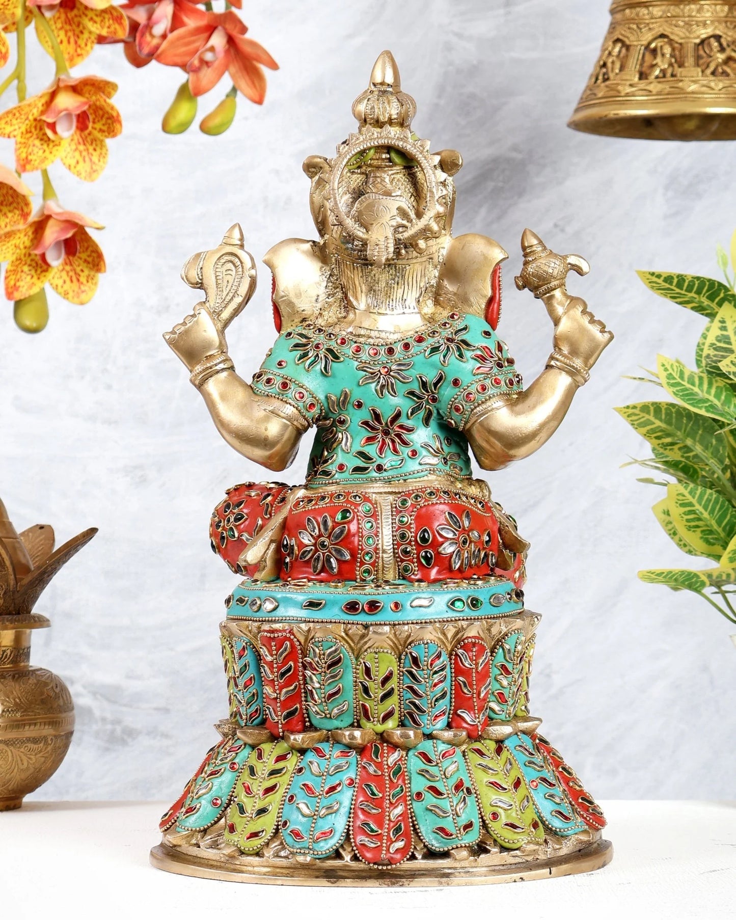 ब्रासोरा® वृंदावन वेणुगोपाल कृष्ण पीतल की प्रतिमा मोर के साथ | एंटीक नीला और सुनहरा रंग | ऊँचाई 20 इंच