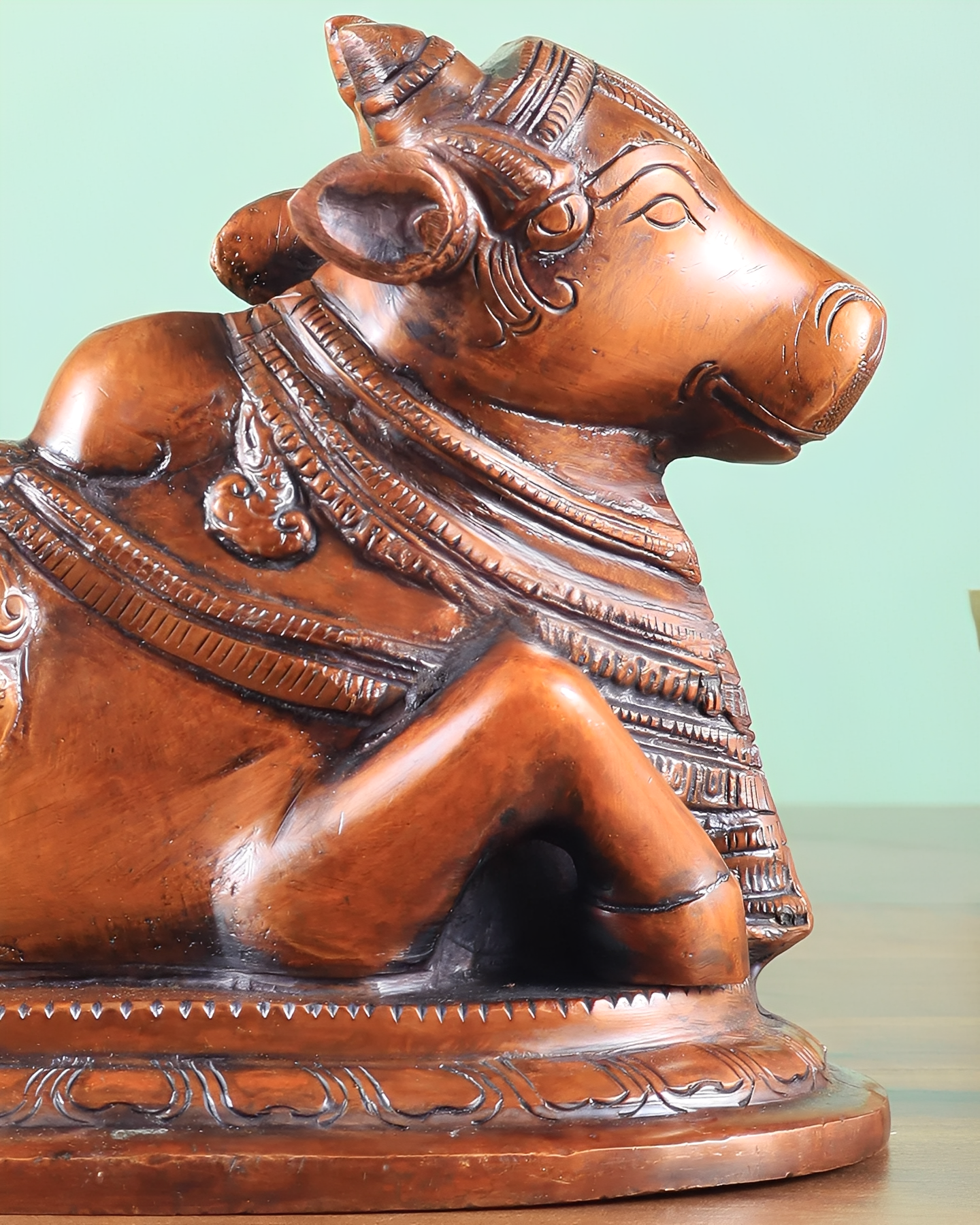 Brassaura™ Handcrafted Brass Nandi Statue – Copper Tone | Height 6" & Weight 3.25 Kgs