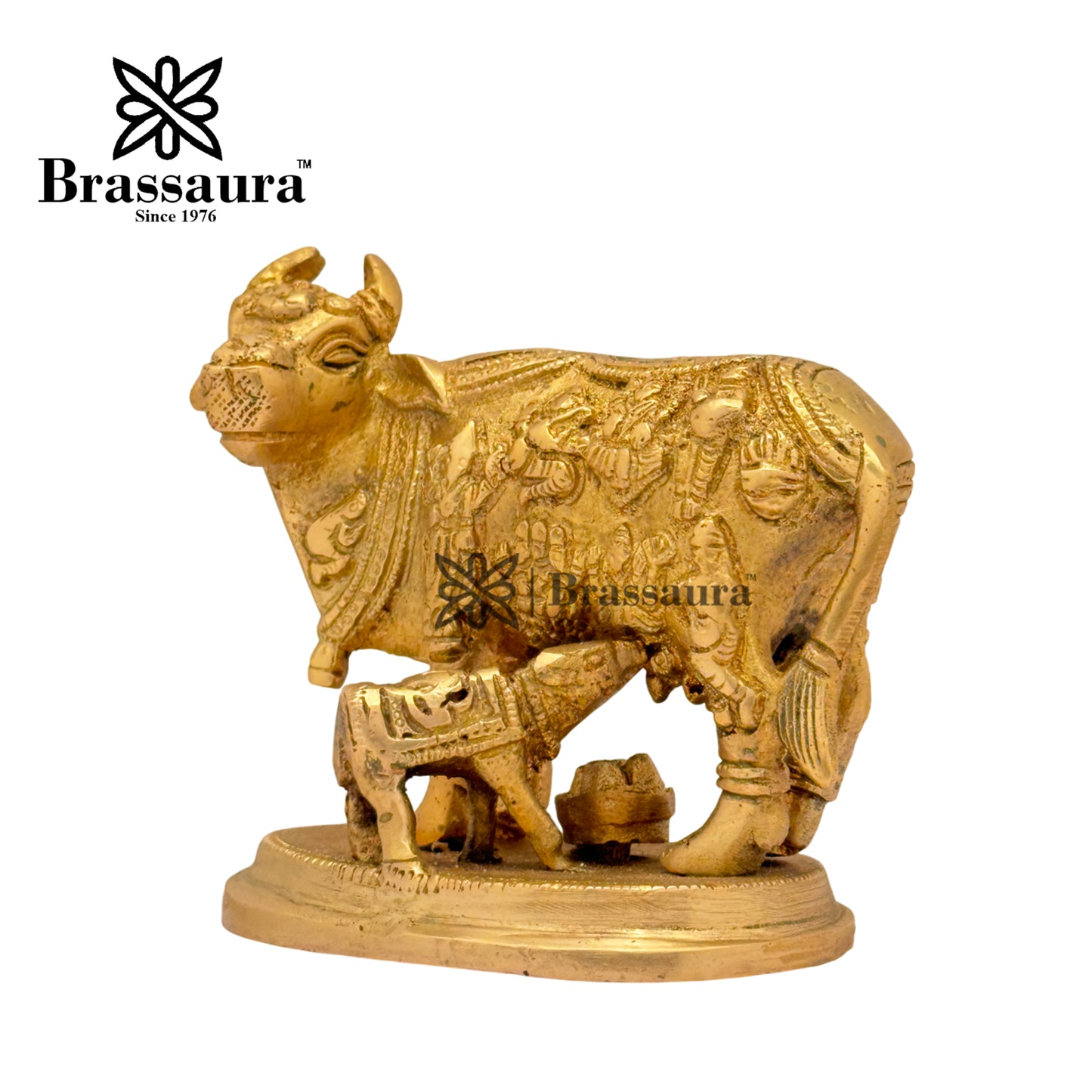 Brass Kaamdhenu Cow Idol for Home and Decor Weight 1 Kg Height 10 cm