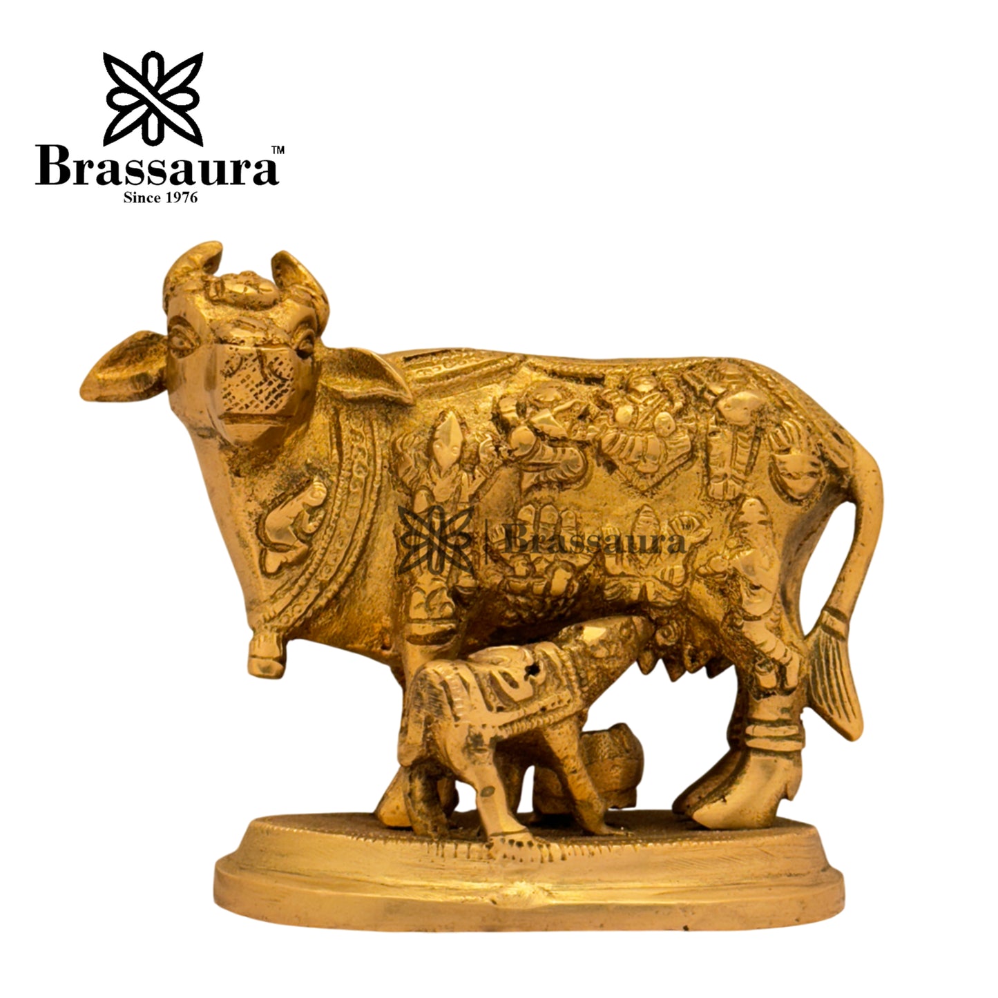 Brass Kaamdhenu Cow Idol for Home and Decor Weight 1 Kg Height 10 cm