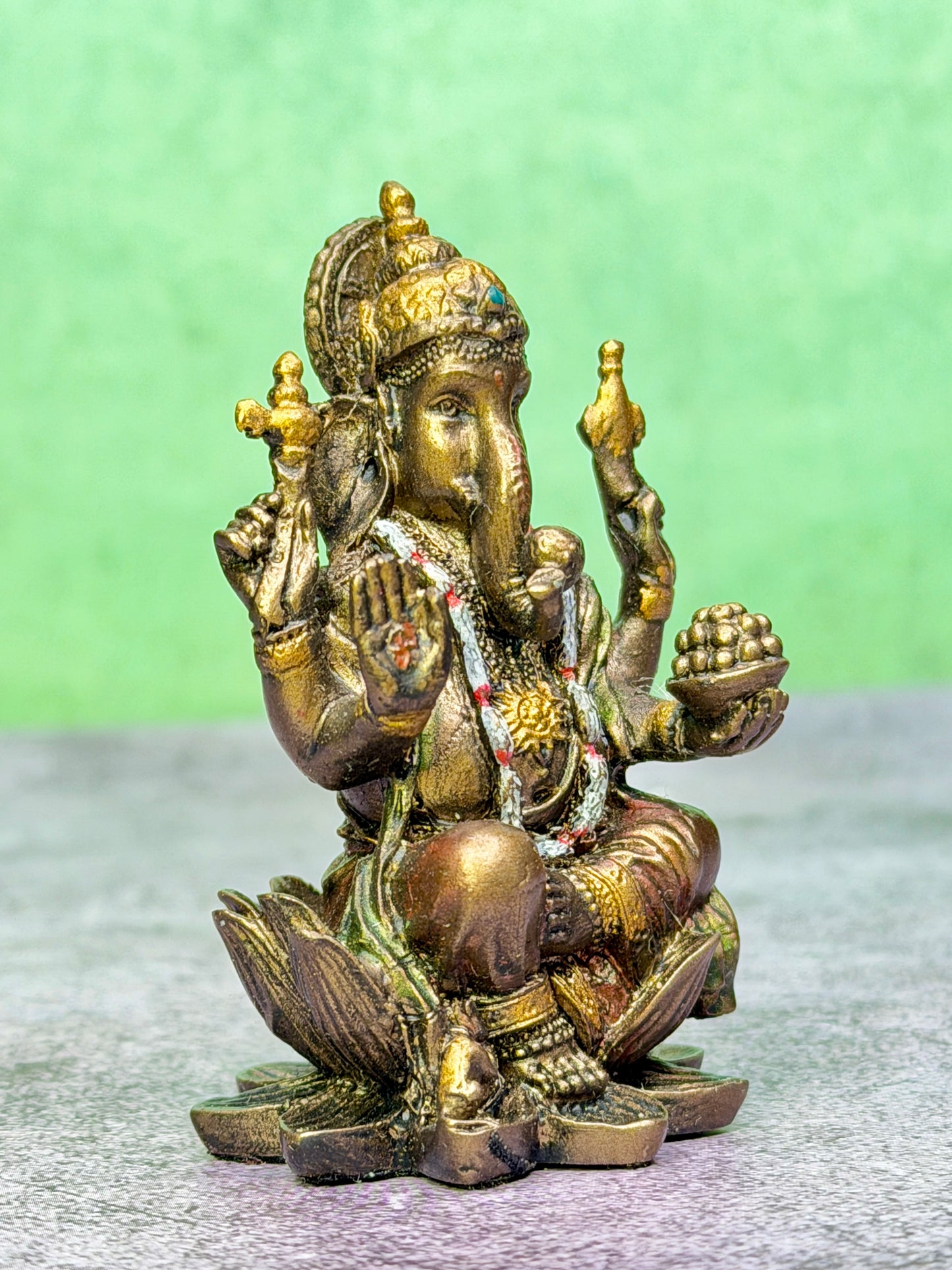 Brassaura™ Resin Ganesha Statue for Car Dashboard, Home and Decor | Weight 0.06 Kgs | Height 3.15 Inches