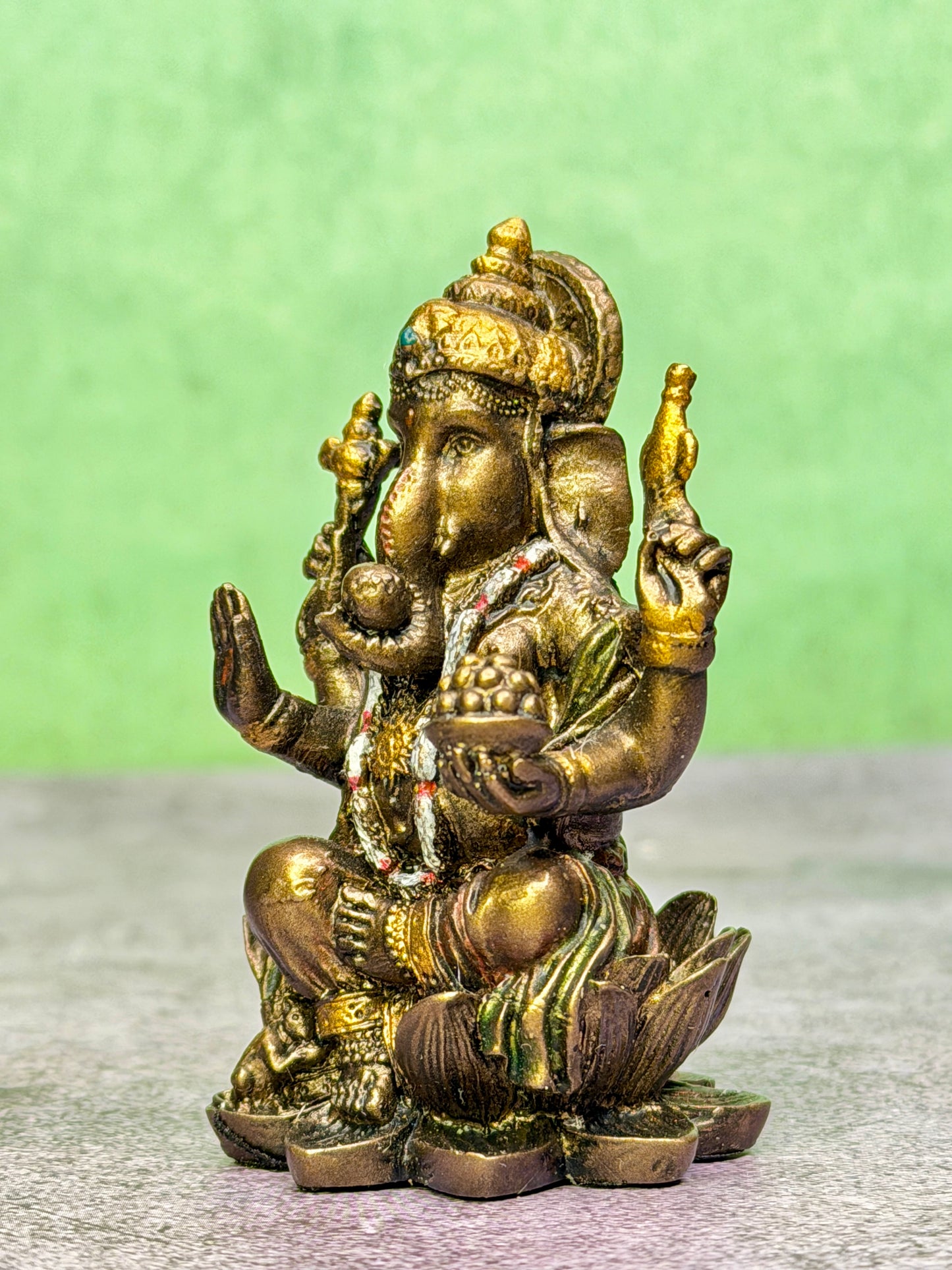Brassaura™ Resin Ganesha Statue for Car Dashboard, Home and Decor | Weight 0.06 Kgs | Height 3.15 Inches