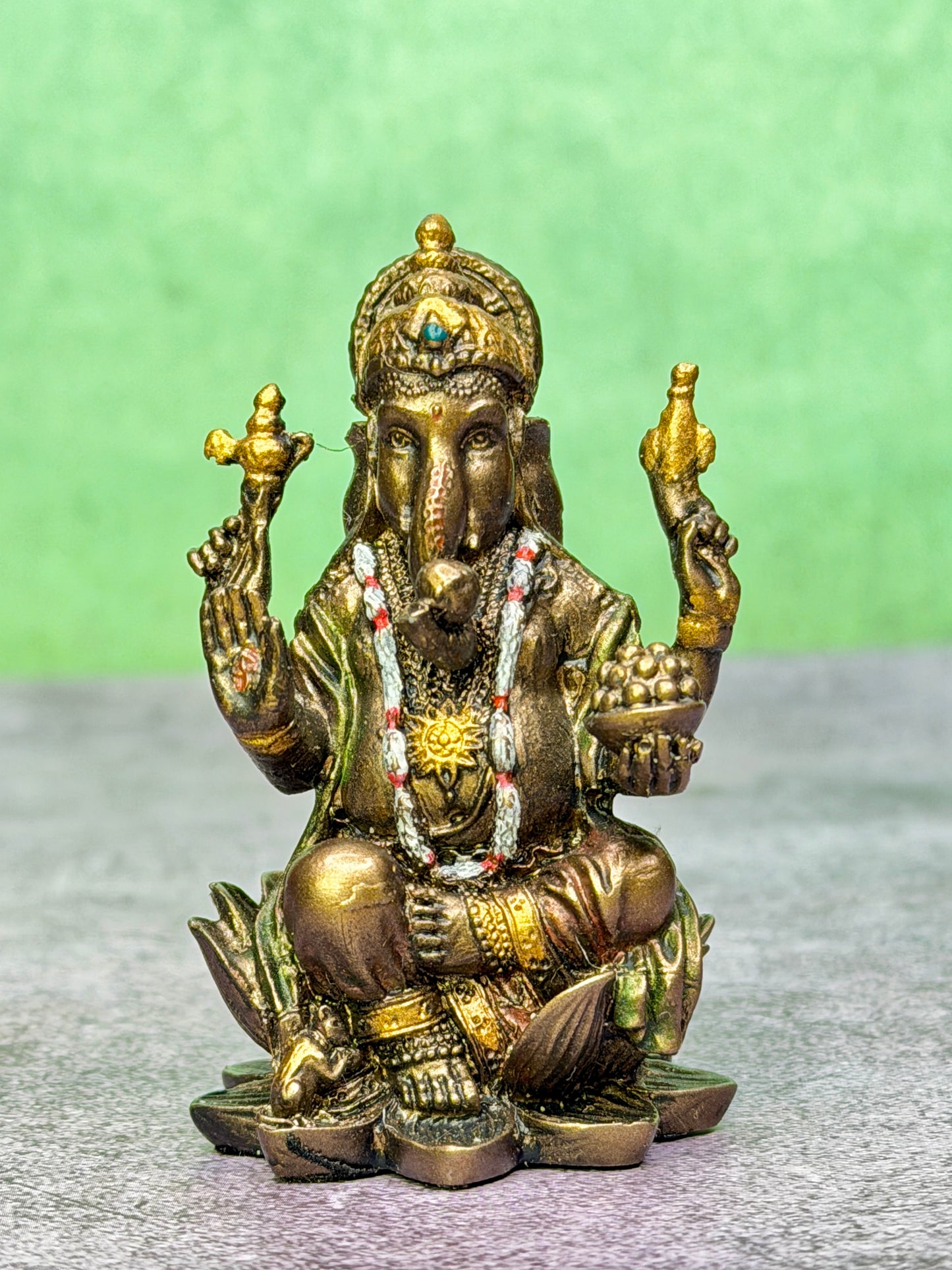 Brassaura™ Resin Ganesha Statue for Car Dashboard, Home and Decor | Weight 0.06 Kgs | Height 3.15 Inches