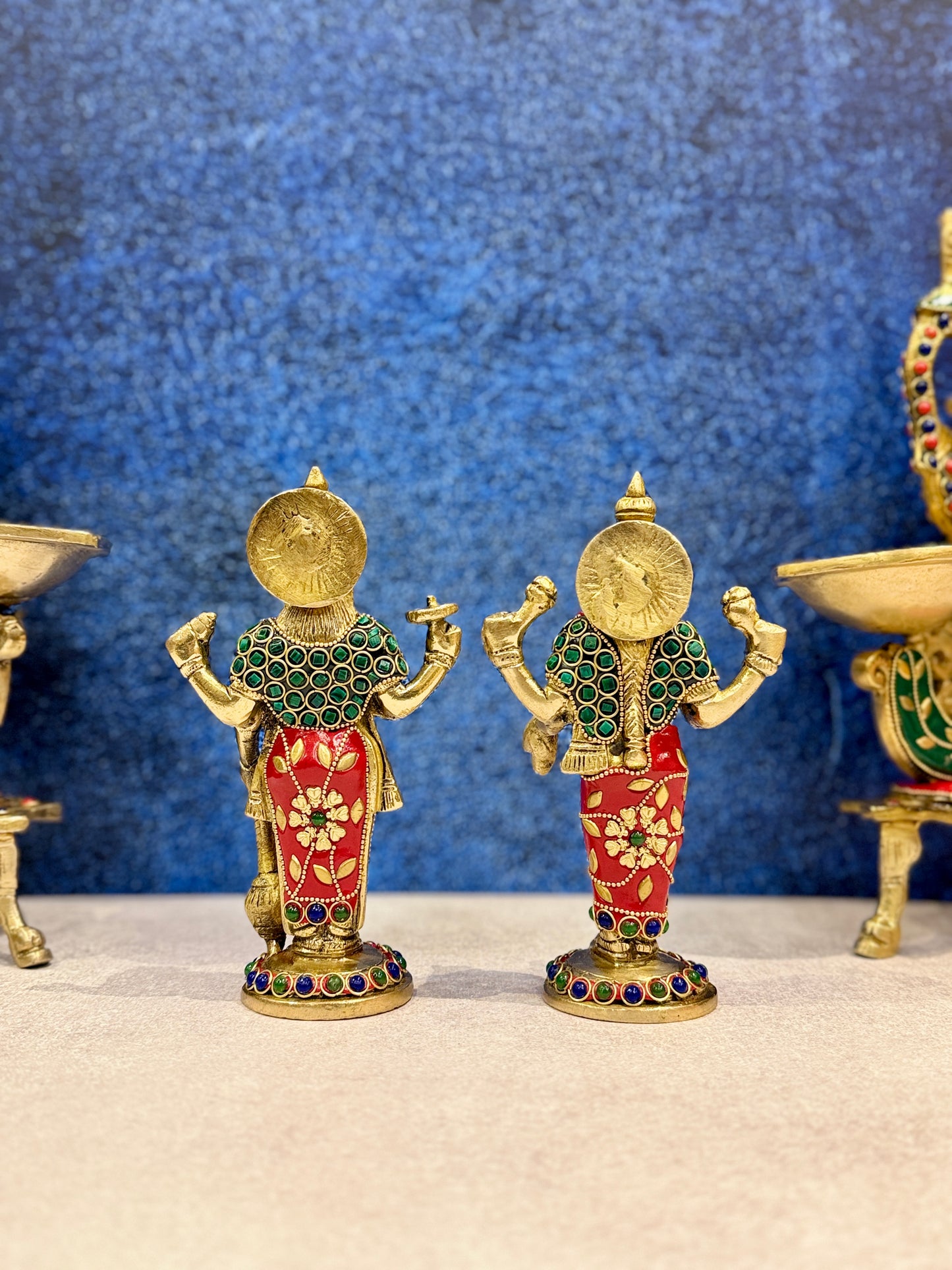 Brassaura® Brass Vishnu Lakshmi Statue | Height 7 Inches